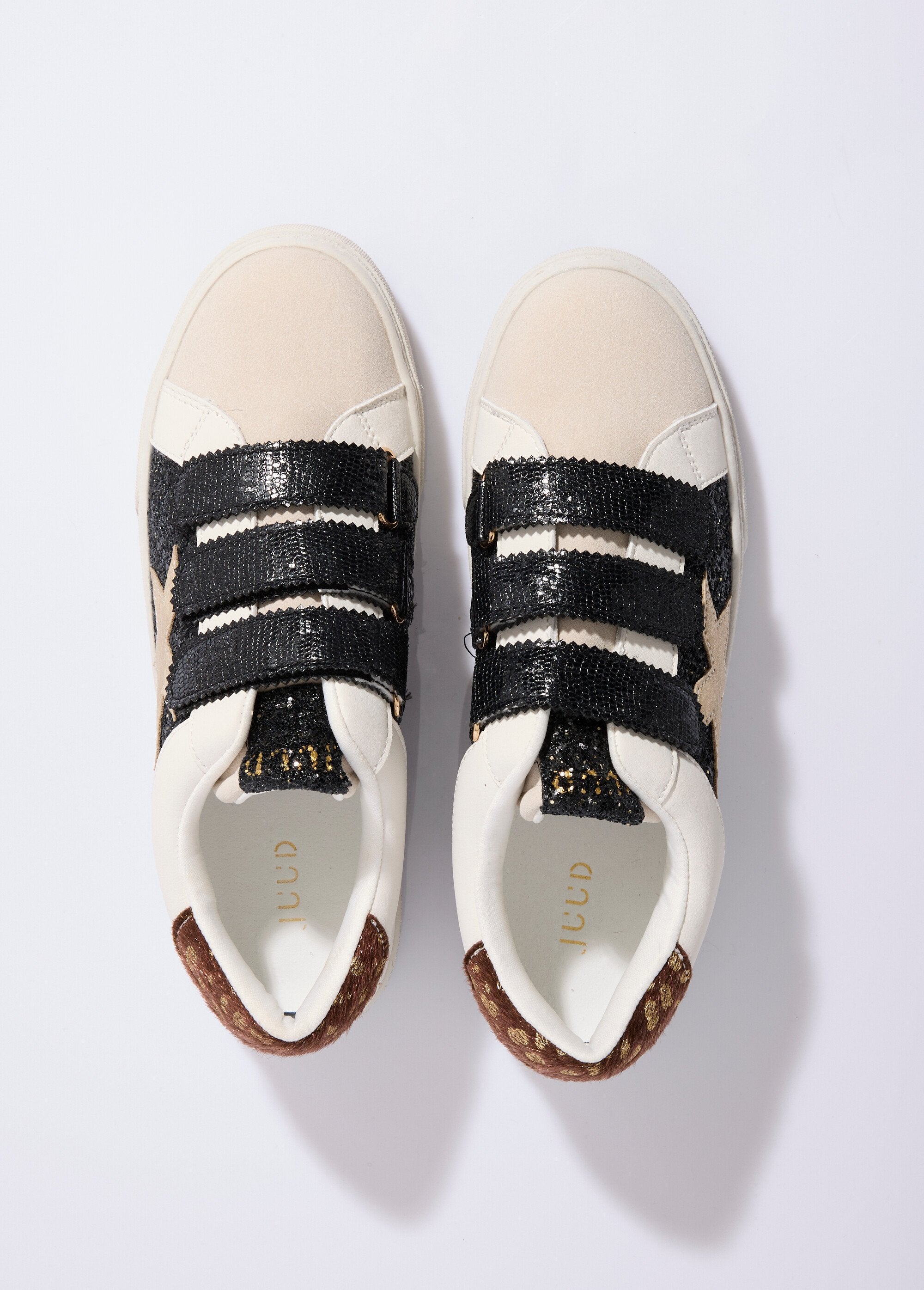 Trendy_multi-material_sneakers_with_Velcro_Beige_and_black_OV1_slim