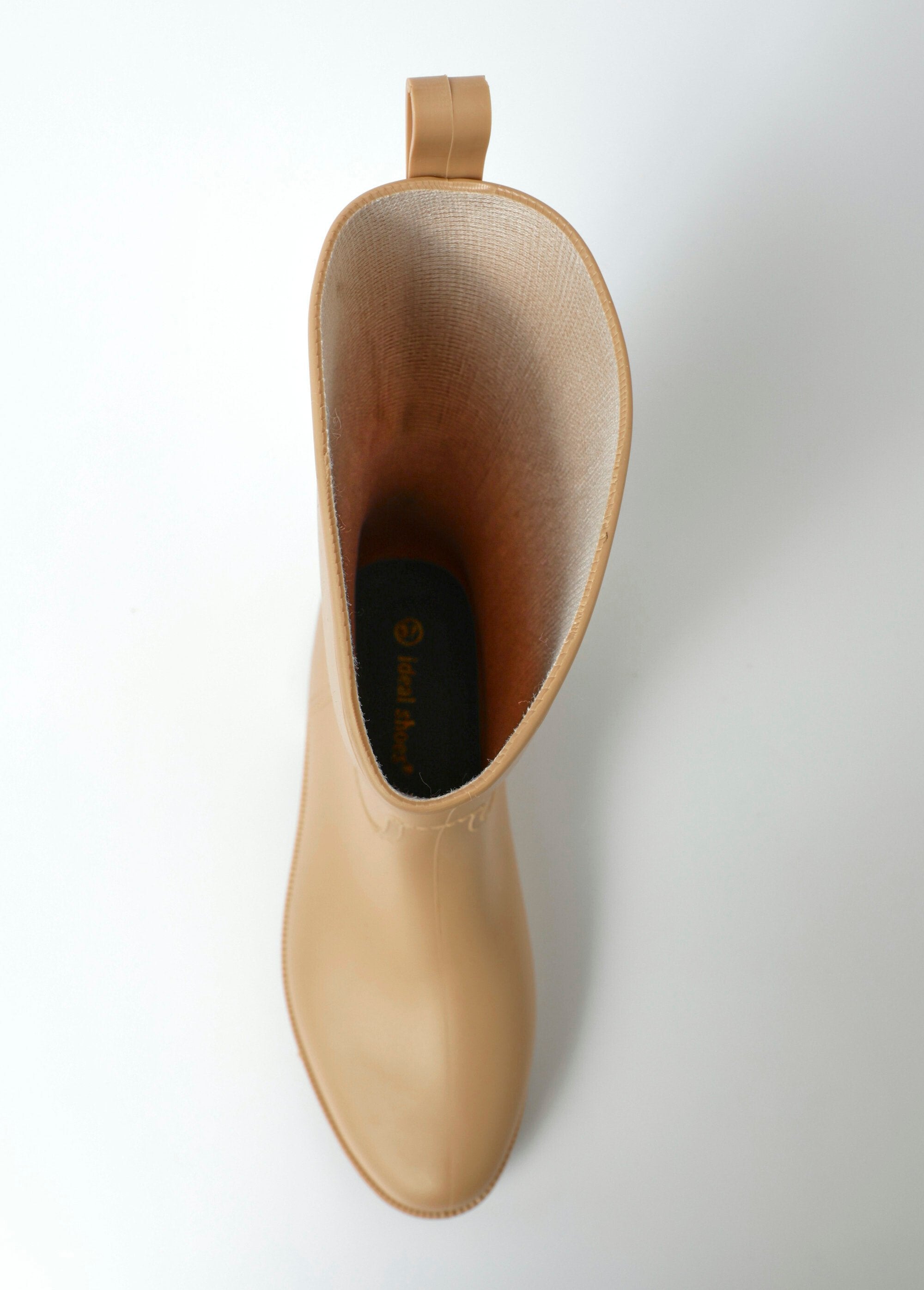 Rain_boots_with_visible_seams_Beige_OV1_slim