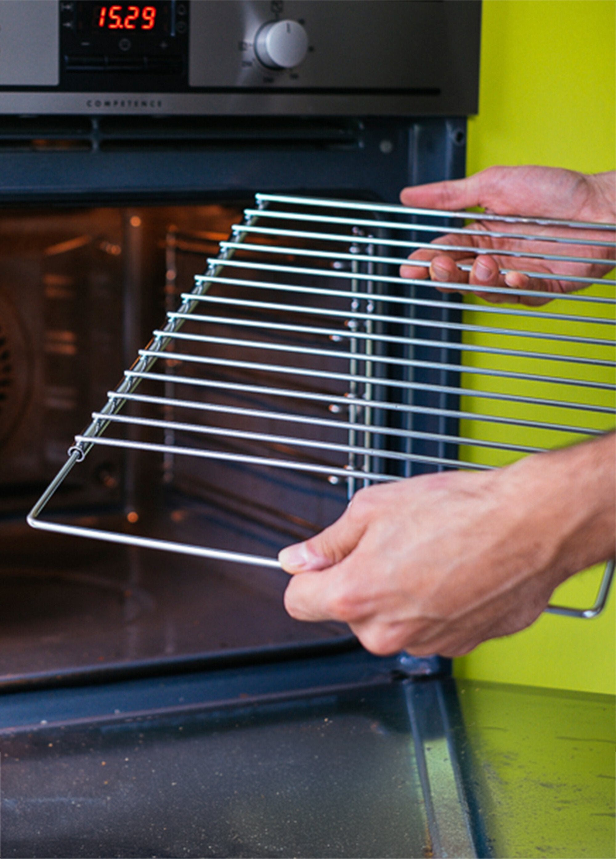 Universal_oven_rack_extendable_33_to_61_cm_Gray_DE2_slim