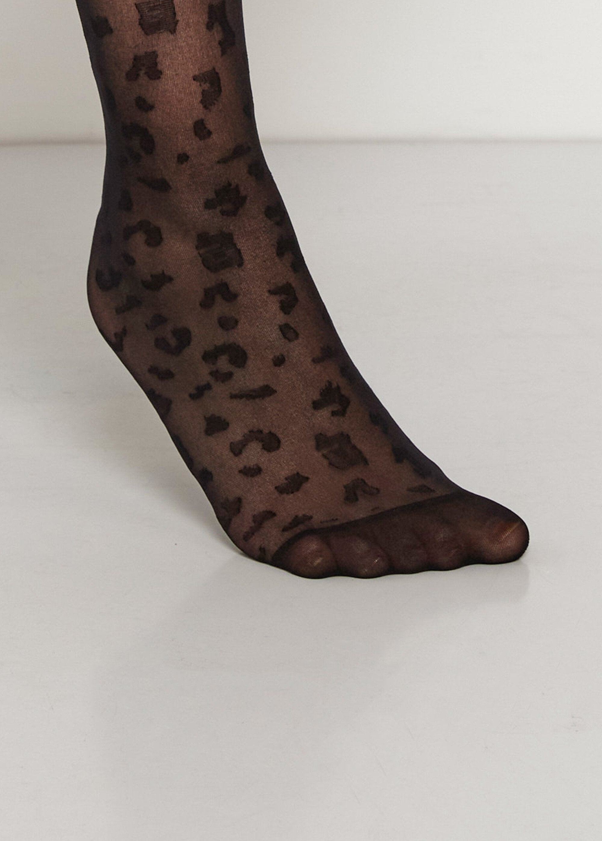Pack_of_2_fancy_knee-highs,_20_denier_Black_and_leopard_DE1_slim