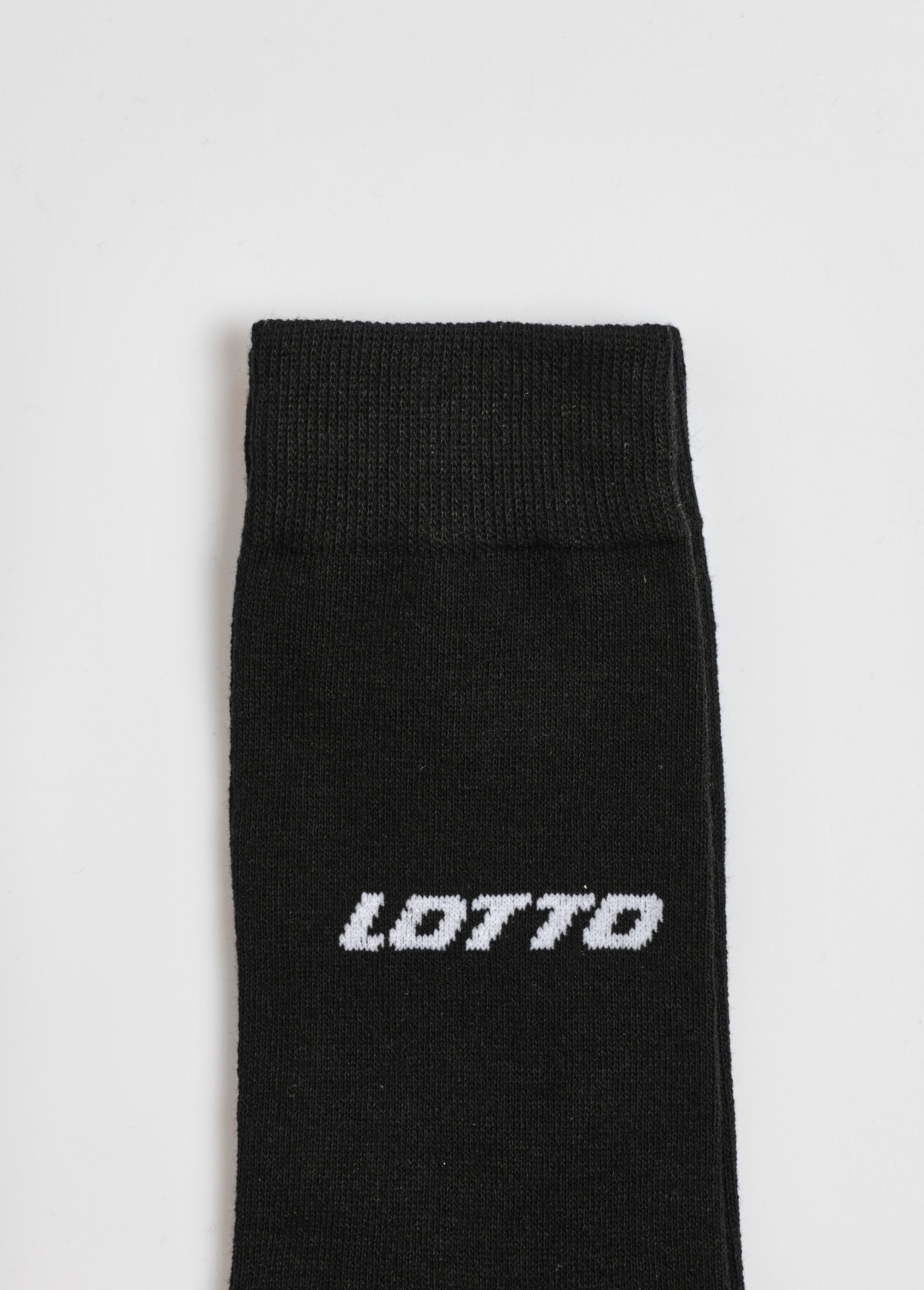 Pack_of_3_assorted_socks_Black_DE2_slim