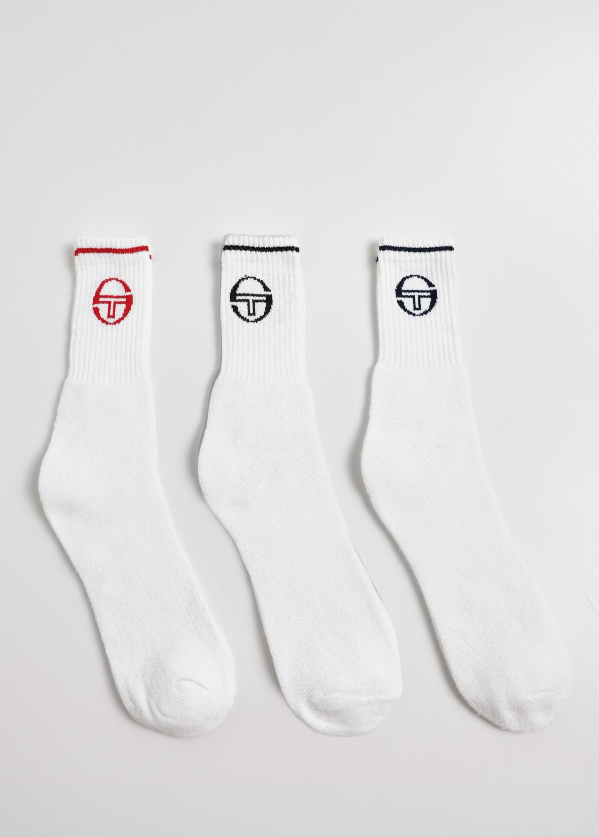 Pack_of_3_assorted_sports_socks_White_DE1_slim