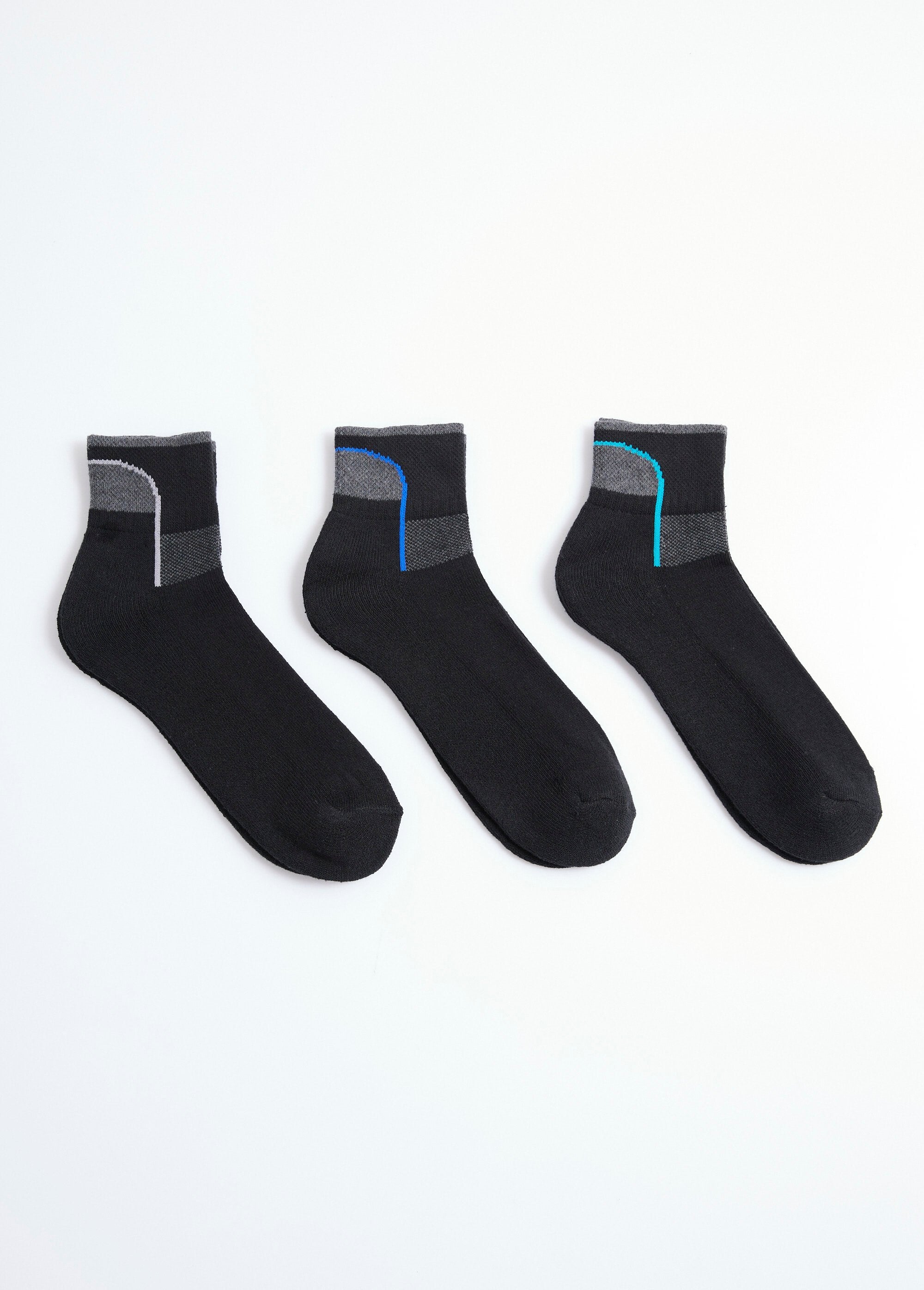 Pack_of_3_assorted_sports_socks_Assorted_blue_DE1_slim
