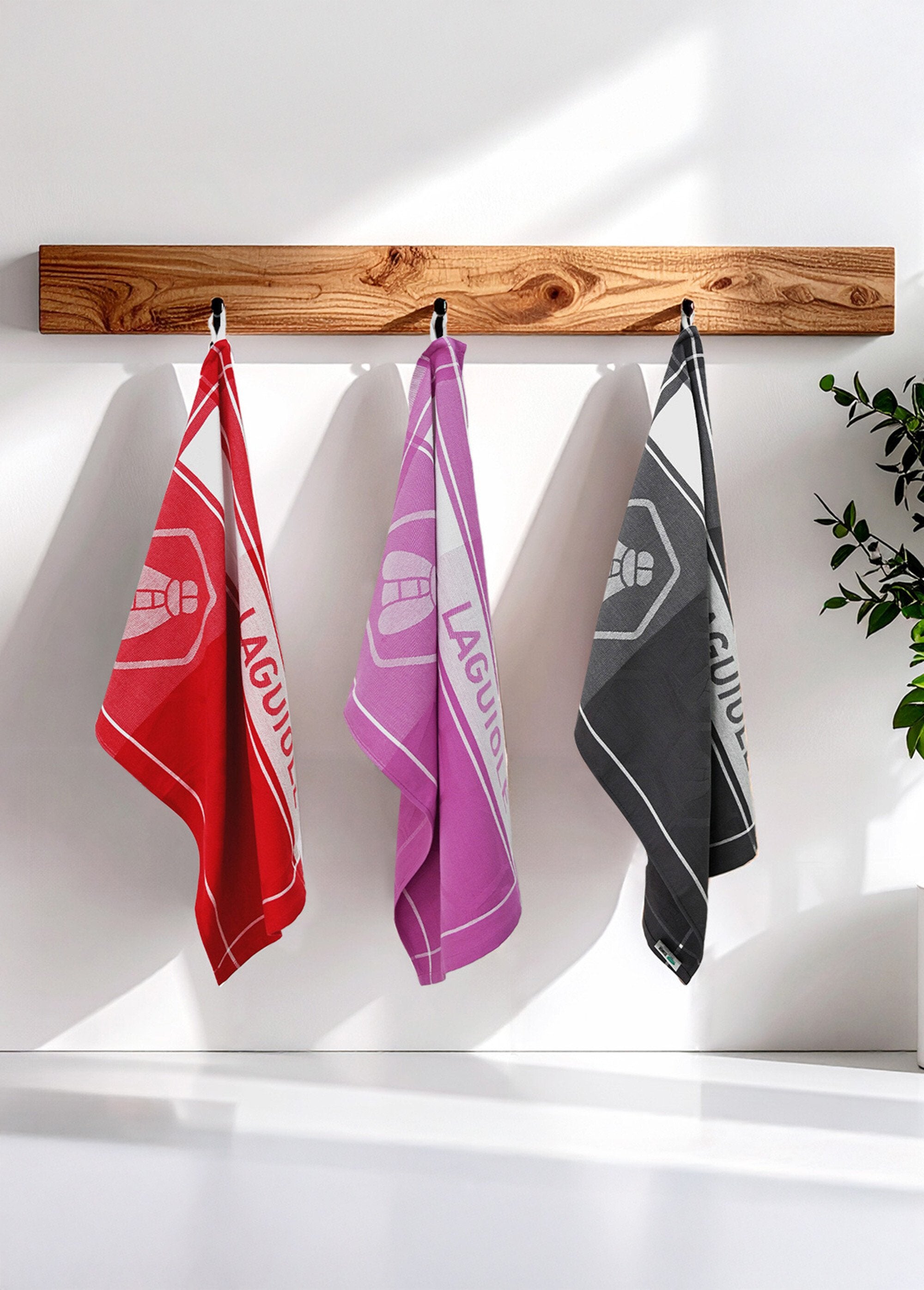 Set_of_3_assorted_jacquard_tea_towels,_Honey_3M_Mauve_SF1_slim