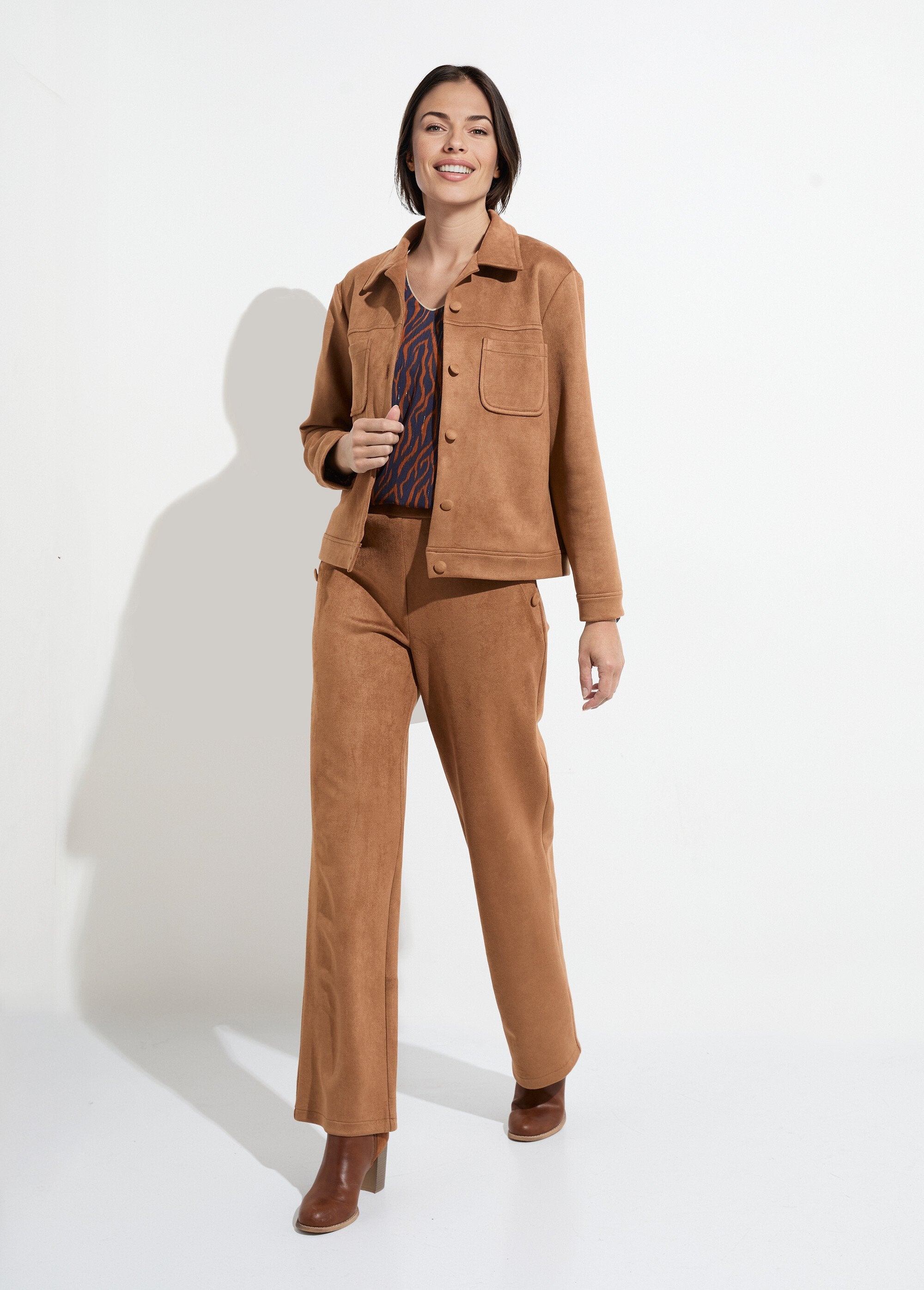 Straight-leg_trousers_with_elasticated_waistband_in_suede_fabric_camel_SF1_slim