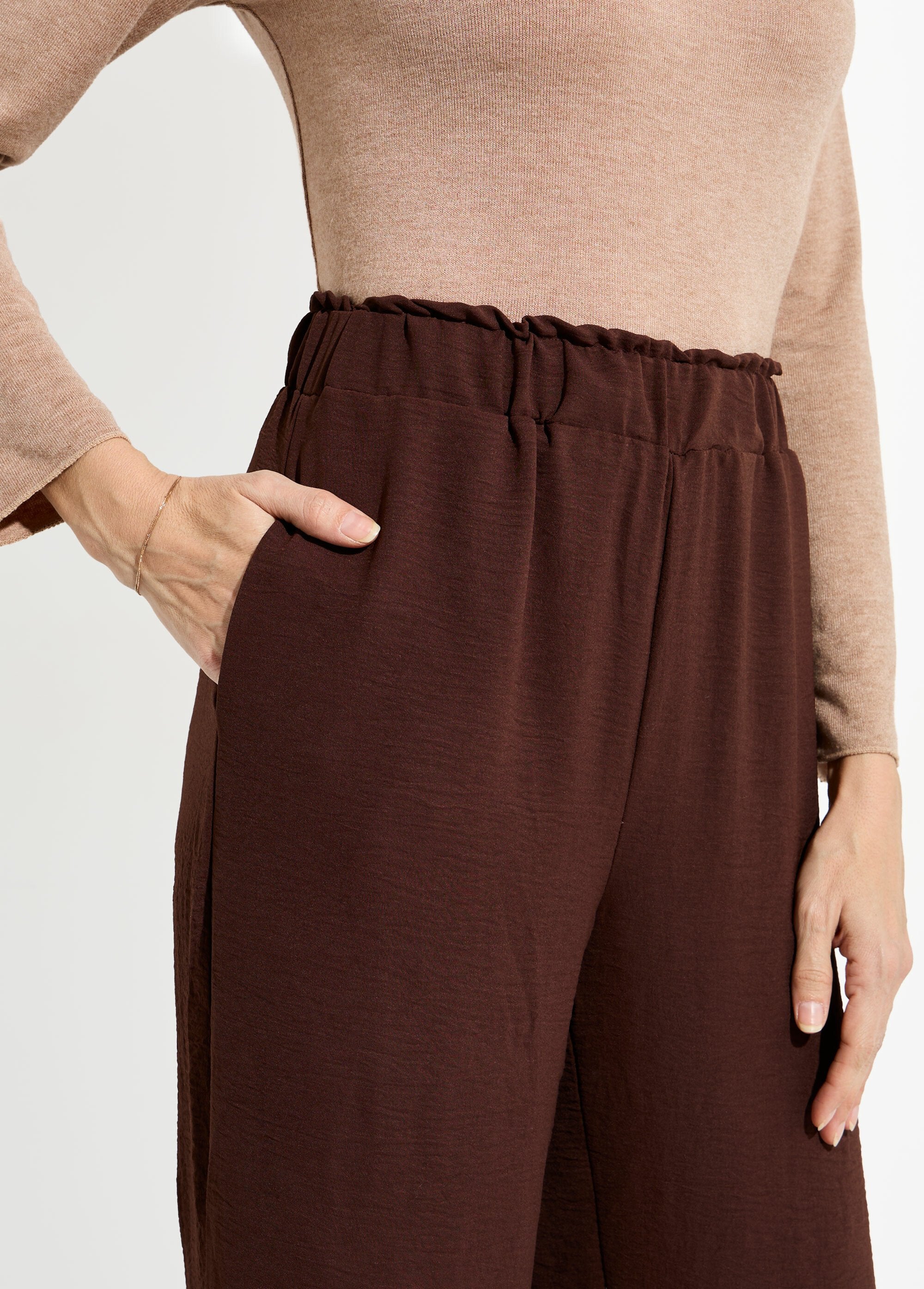 Wide-leg_flowing_crepe_trousers_Chocolate_DE1_slim