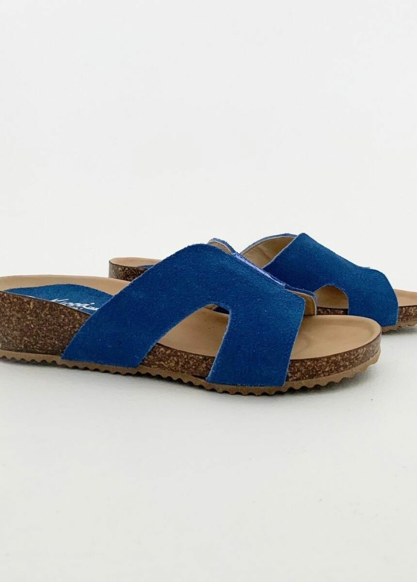 Suede_leather_sandals_with_tortoiseshell_detail_Blue_DE1_slim