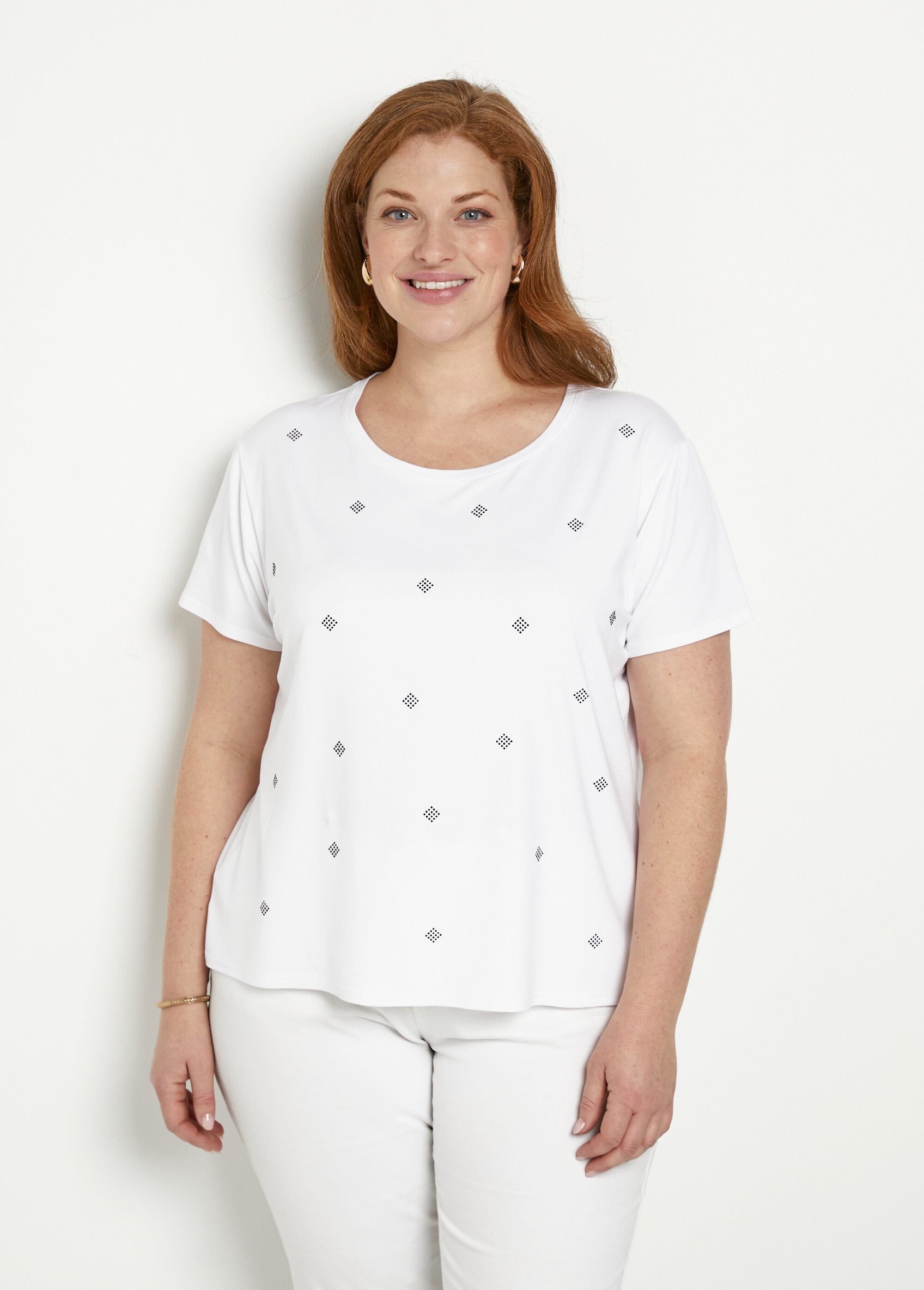 Plain_rhinestone_round_neck_short_sleeve_t-shirt_White_FA1_curvy