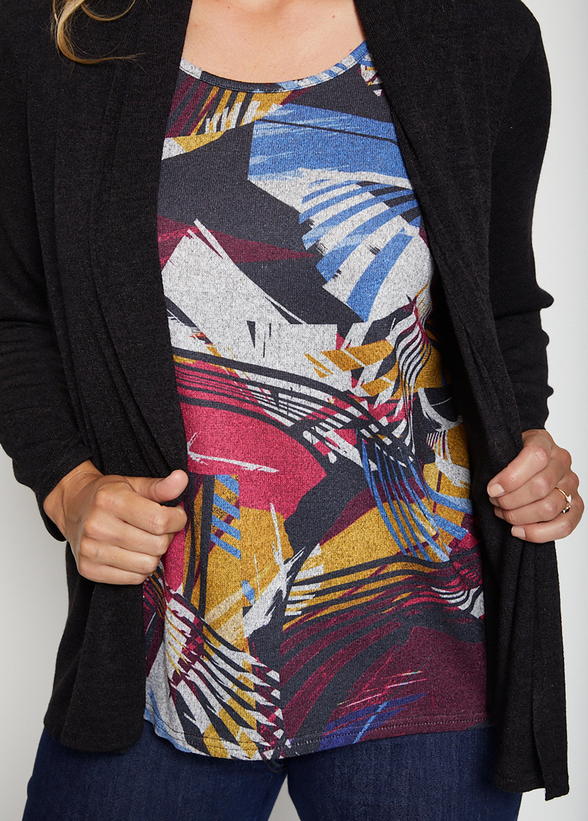 Long_warm_knit_T-shirt_with_2-in-1_effect_Grey_and_blue_DE1_curvy