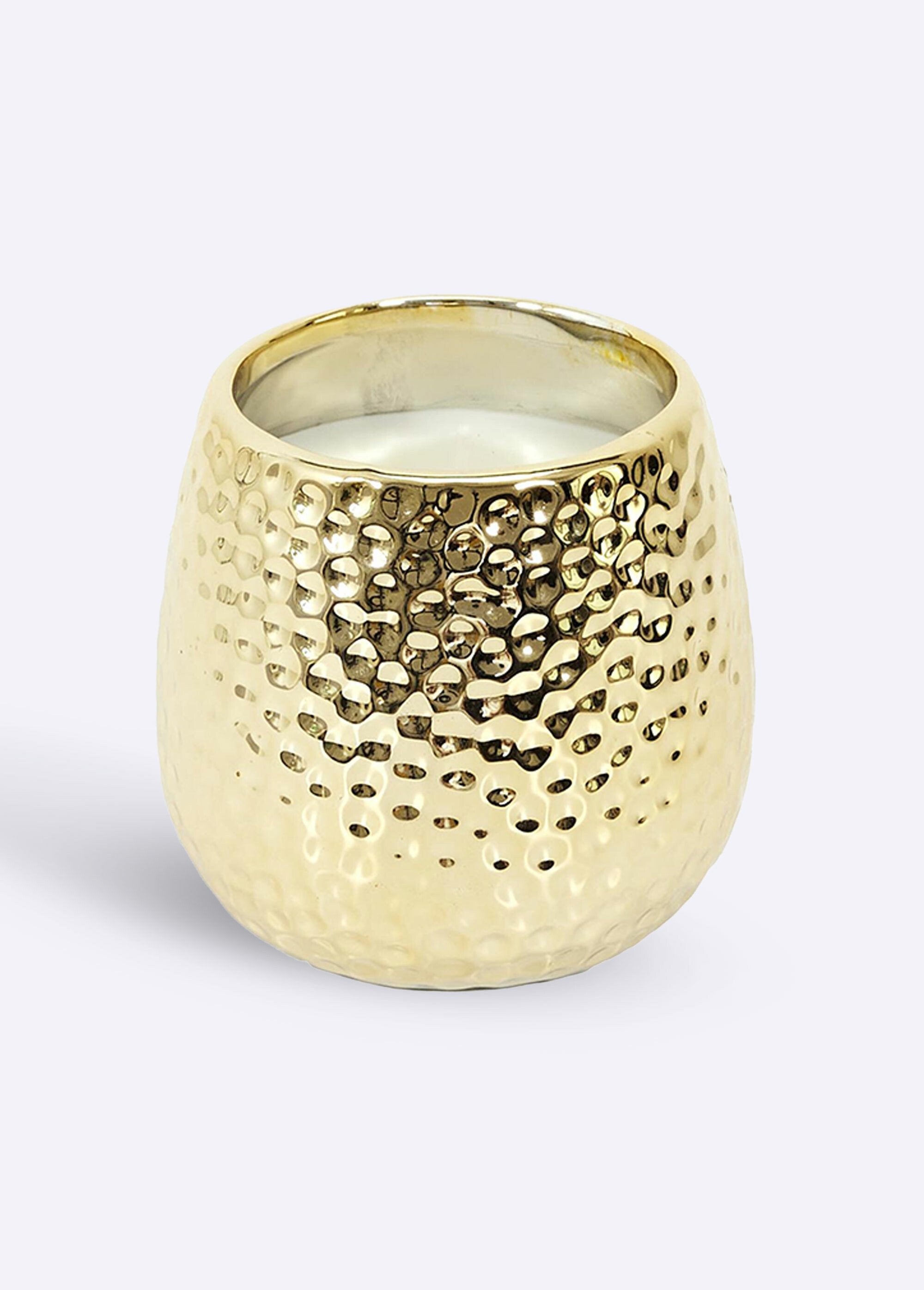 Scented_candle_in_a_hammered_metal_container_1_wick_FA1_slim
