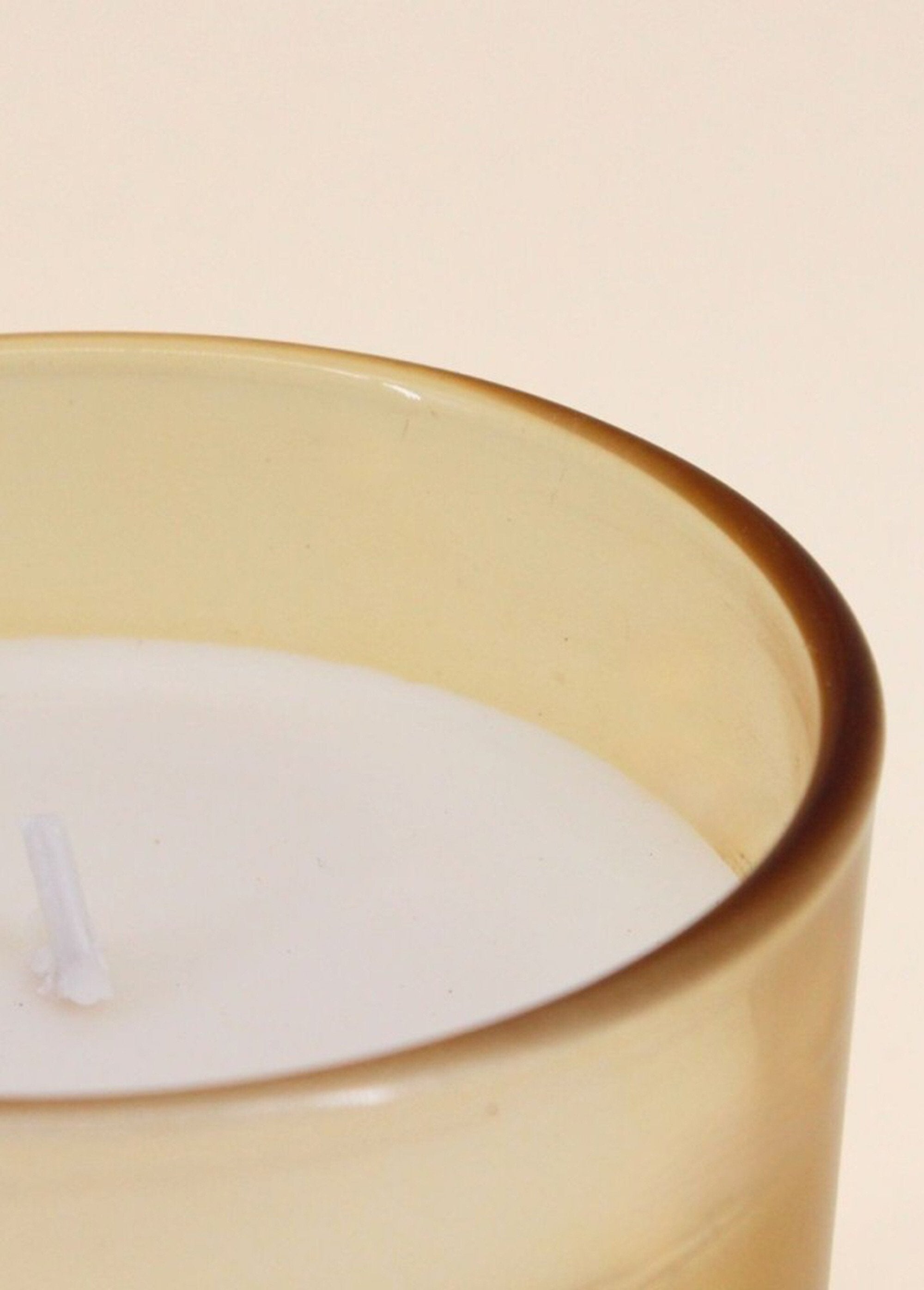 Scented_candle_in_a_glass_jar_with_a_lid_YELLOW_DE2_slim