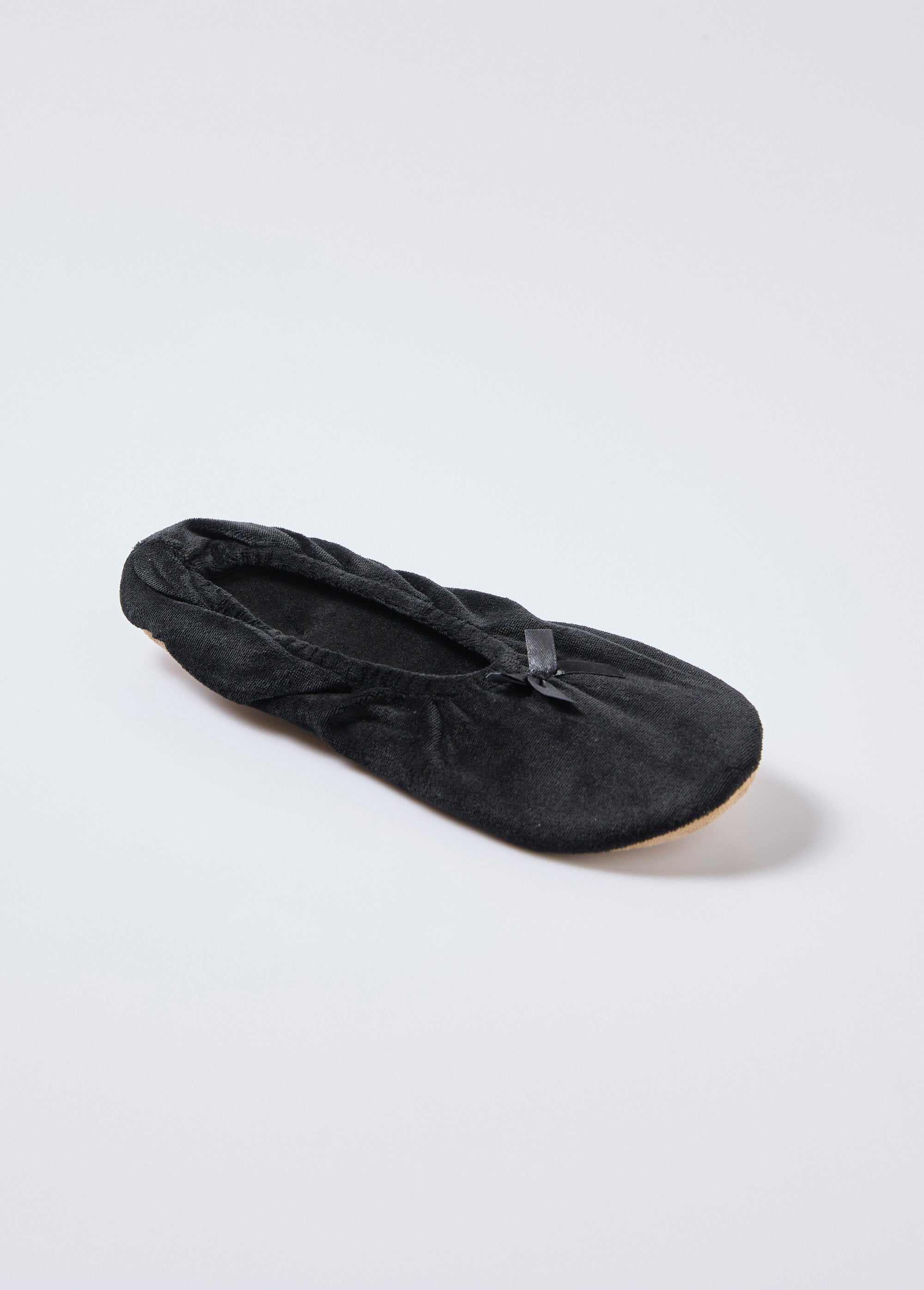 Velvet_ballerina_slippers_Black_FA1_slim