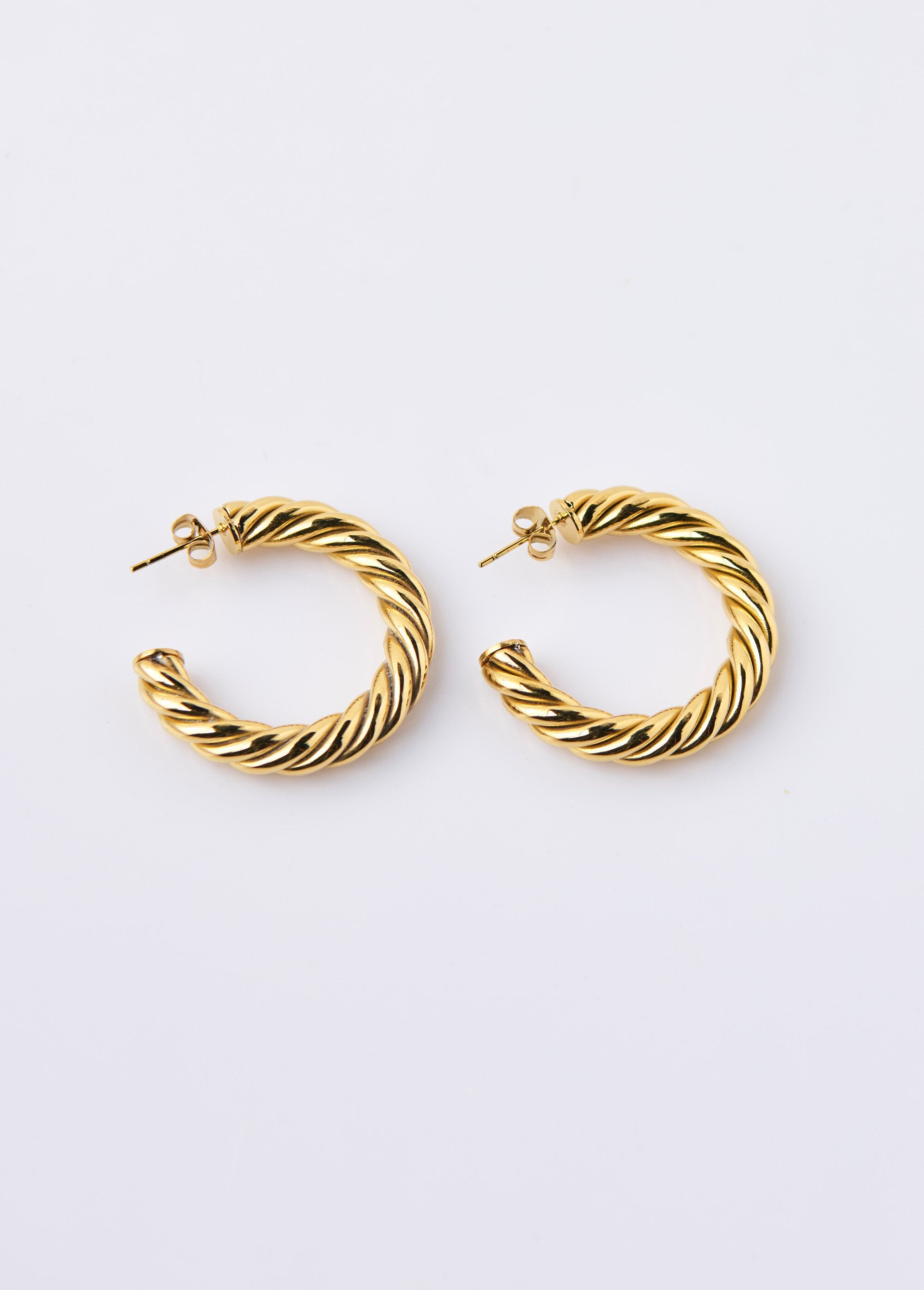 Twisted_stainless_steel_hoop_earrings_Golden_FA1_slim