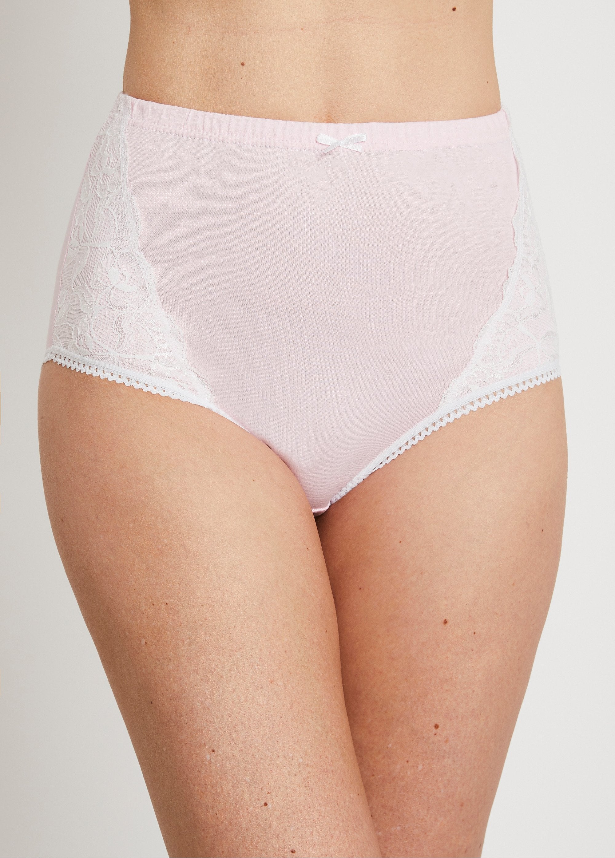 High-waisted_cotton_and_lace_briefs_-_pack_of_3_Pink_lot3_FA1_slim