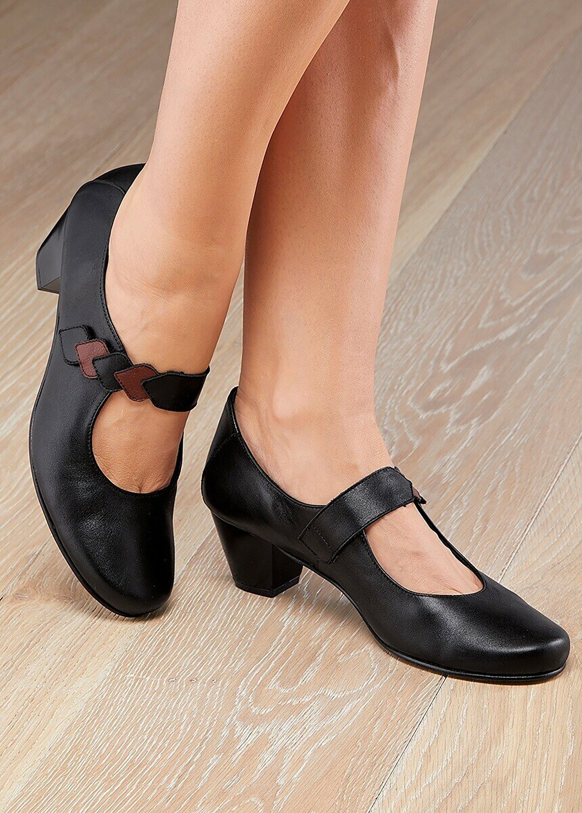 Wide_comfort_leather_neckline_with_heel_Black_SF1_slim