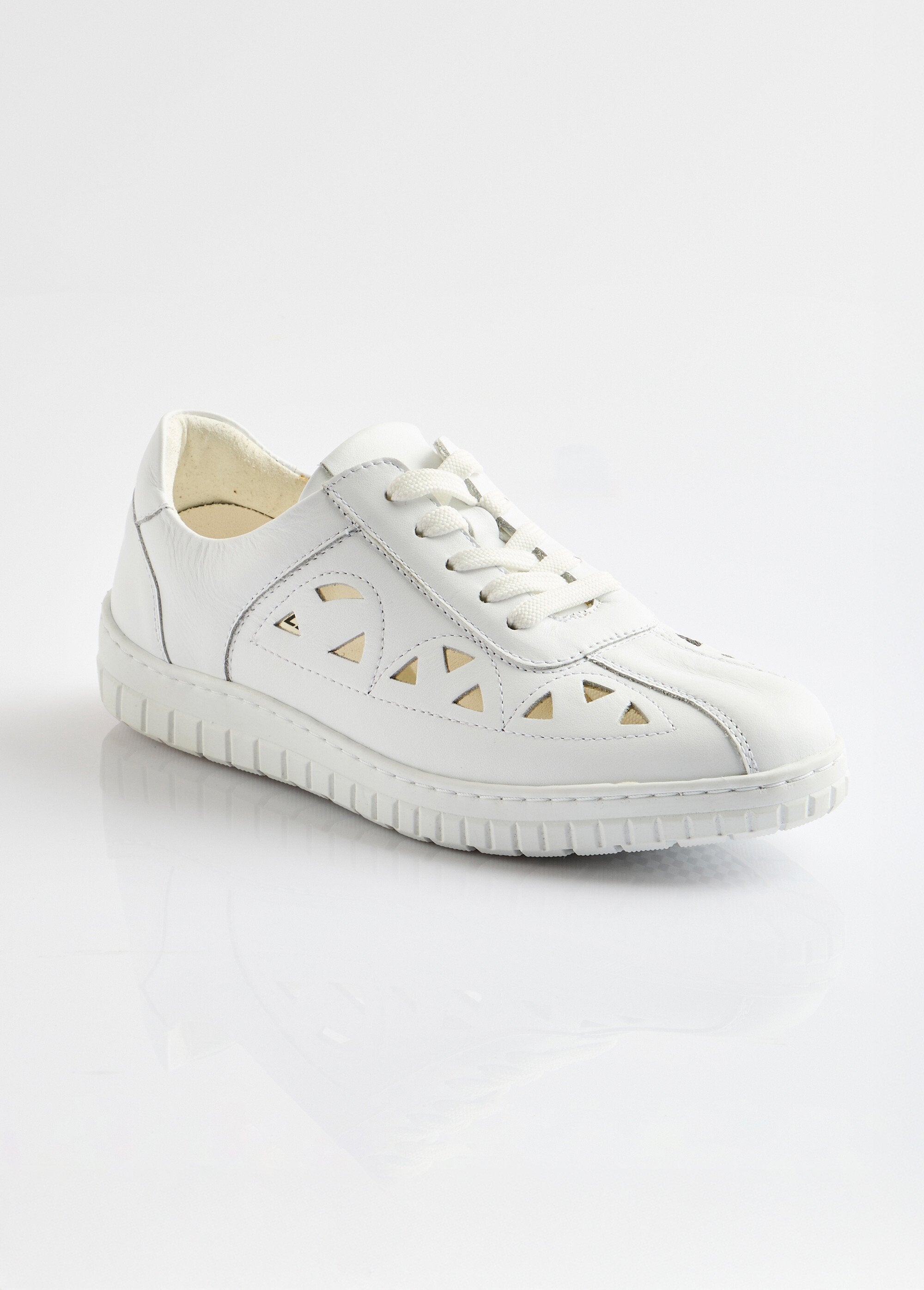 Comfort_width_perforated_leather_lace-up_derbies_White_FA1_slim