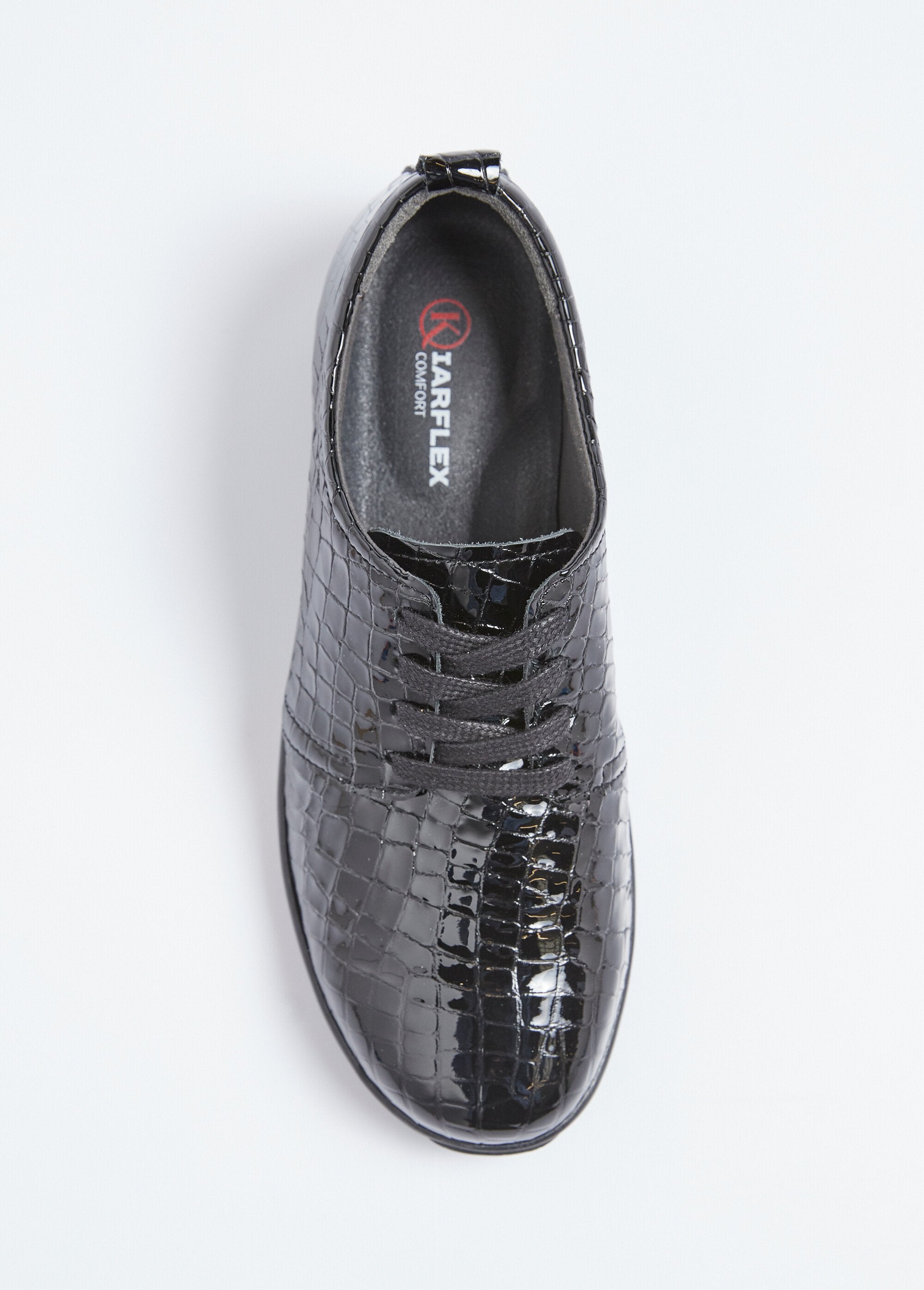 Derbies_cuir_vernis_effet_reptile_grande_largeur_lacées_Vernis_noir_OV1_slim