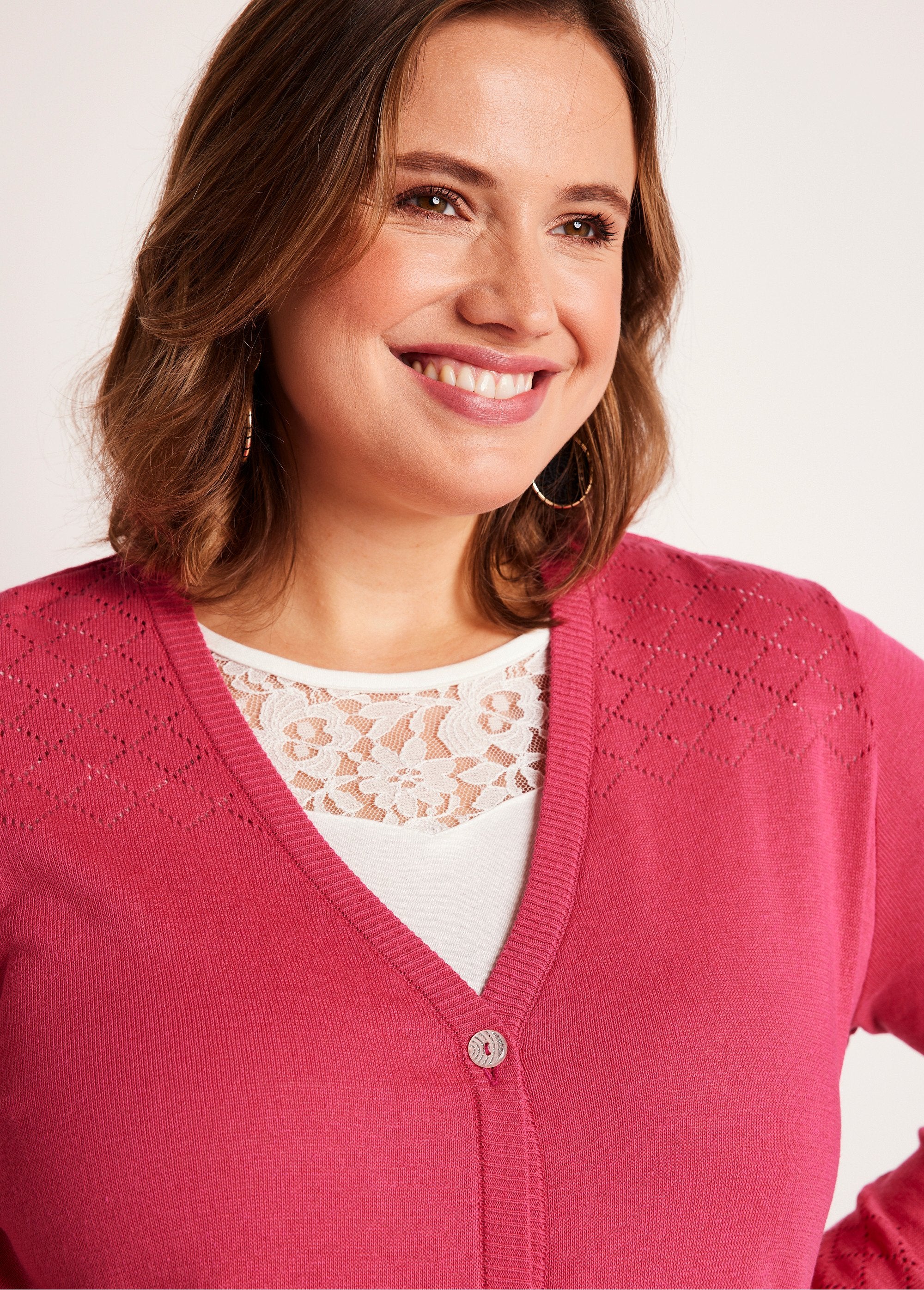 Thin_buttoned_openwork_cardigan_Pink_DE1_curvy