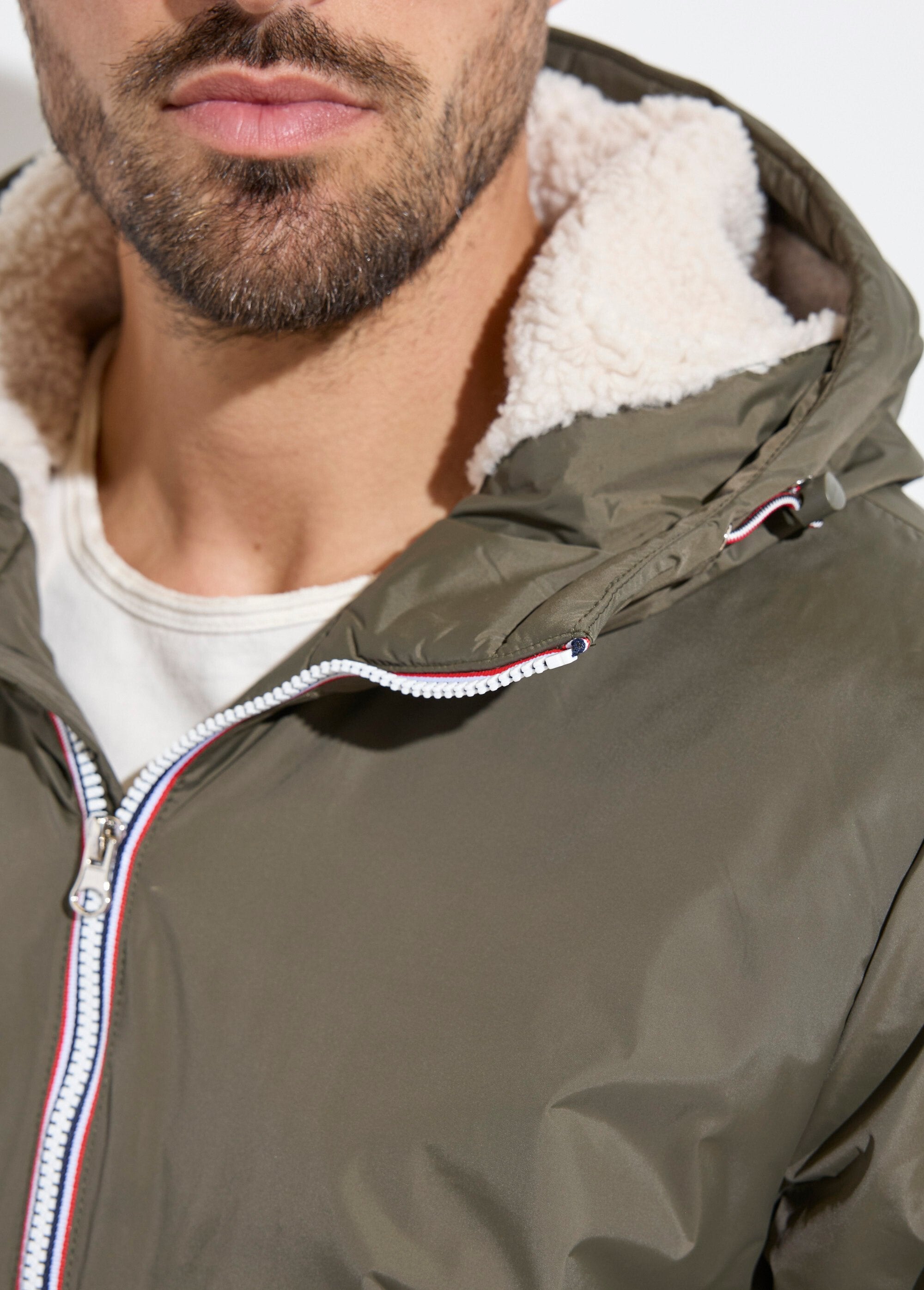 Parka_courte_chaude_fourrée_déperlante_Kaki_et_ecru_DE1_slim