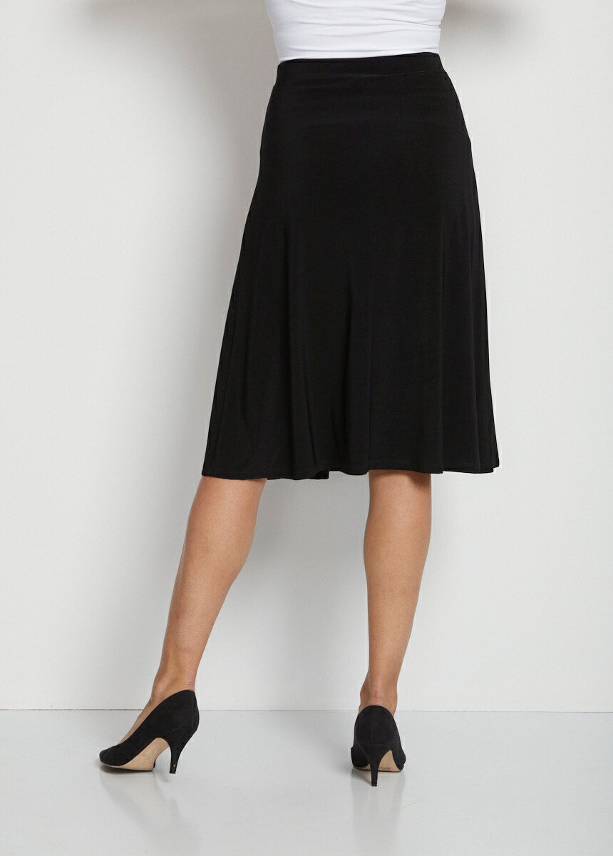 Mid-length_plain_knit_flared_skirt_with_bridge_Black_DO1_slim