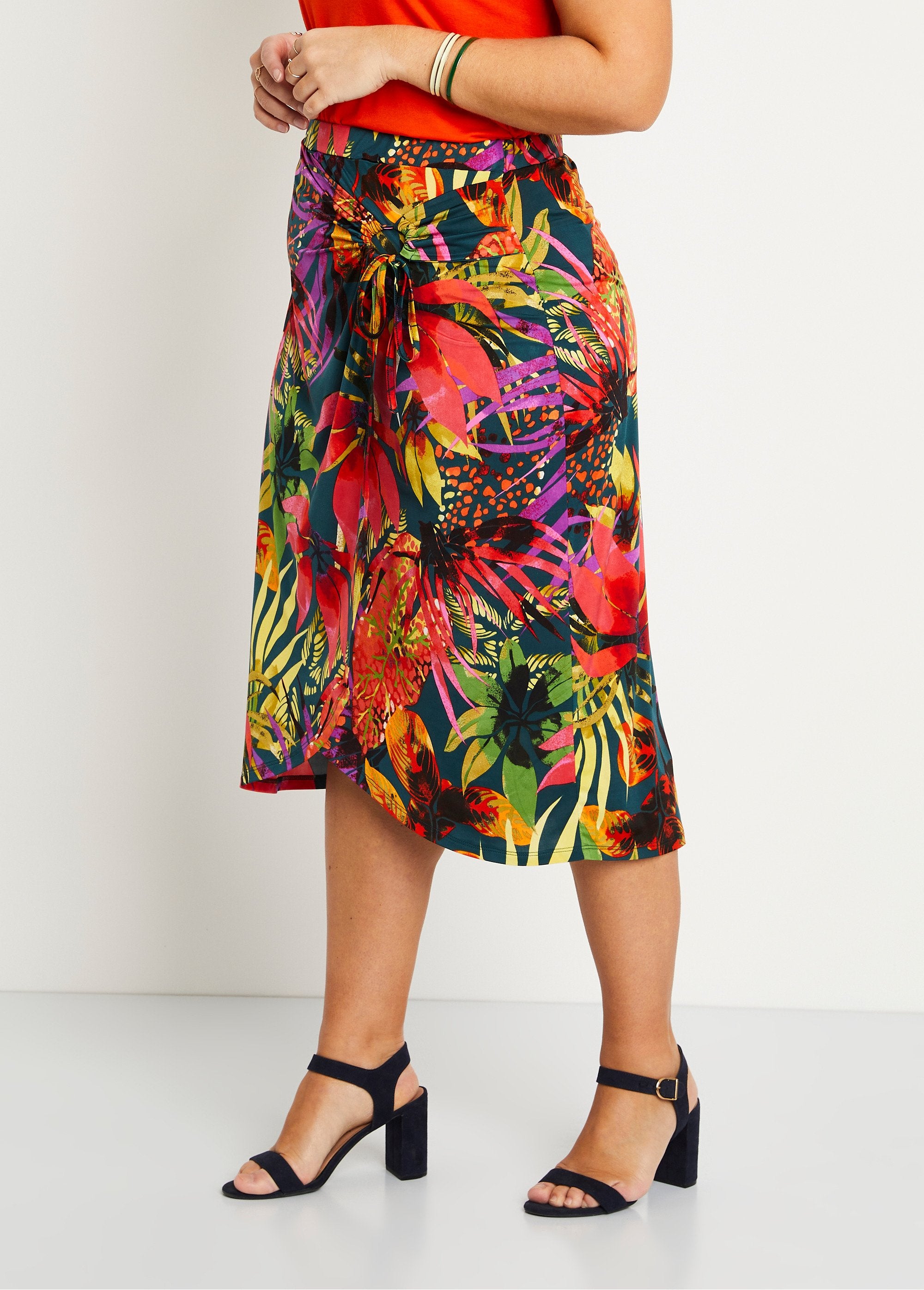 Long_straight_skirt_with_exotic_print_Multicolor_DR1_curvy