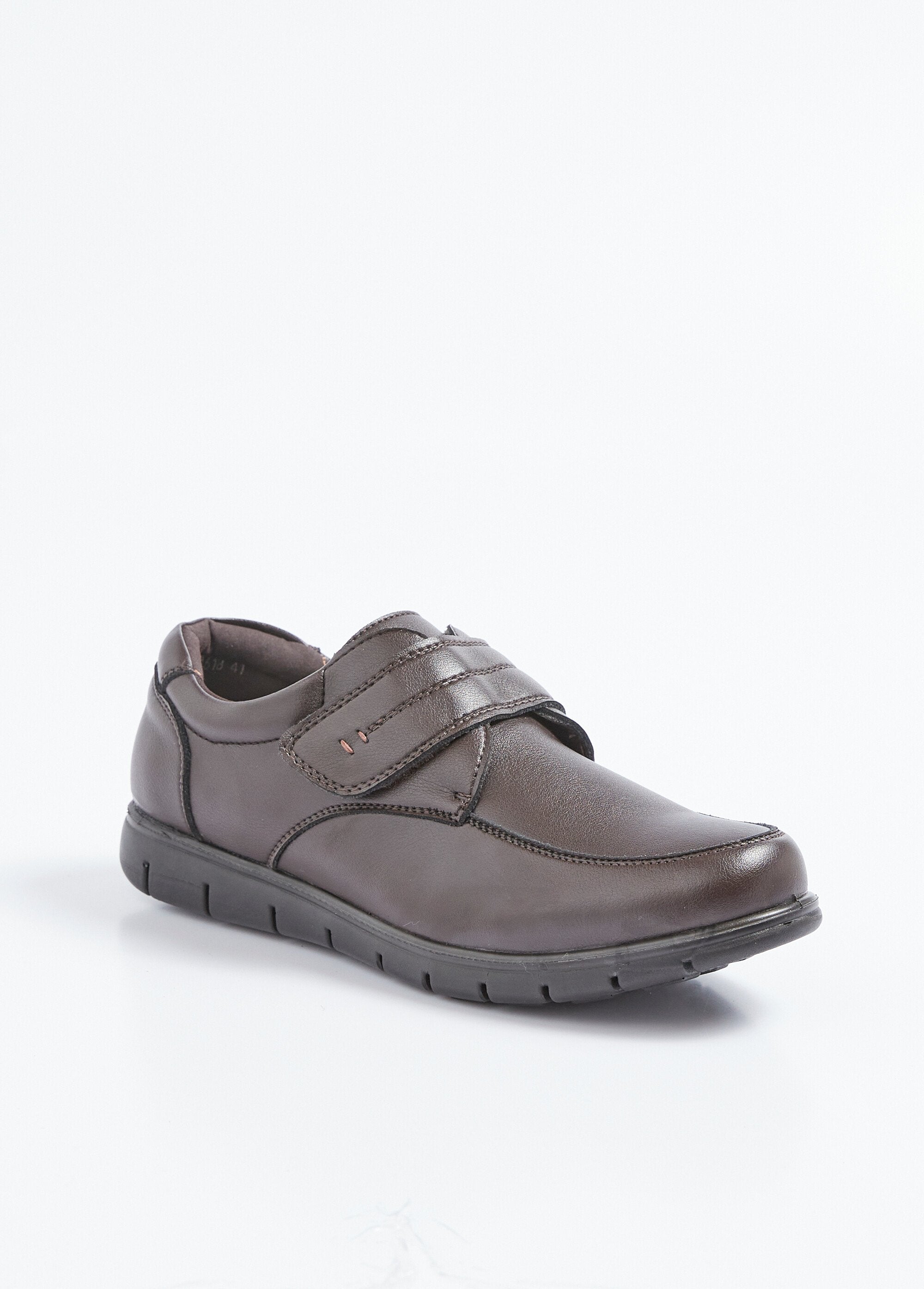 Wedge_scratch_derbies_Brown_FA1_slim
