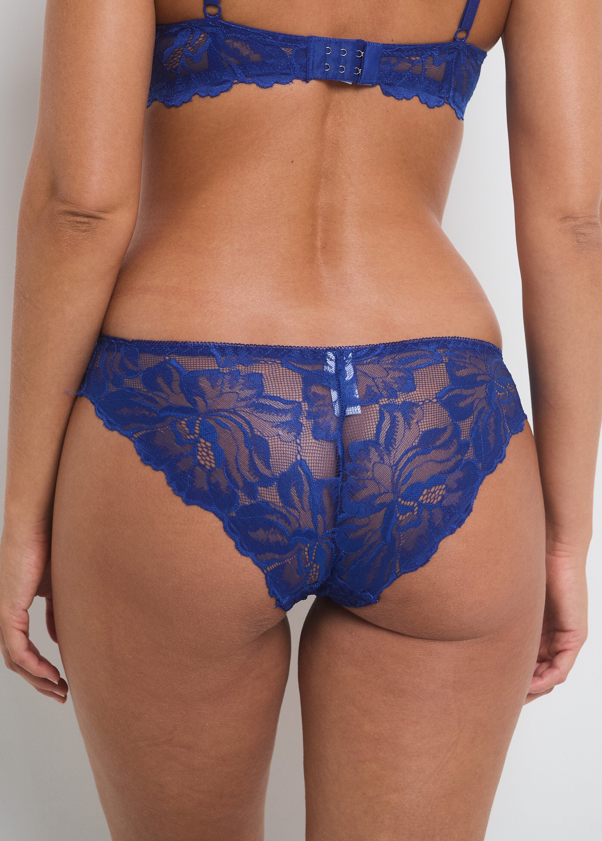 Trendy_lace_panties_Royal_blue__DO1_slim
