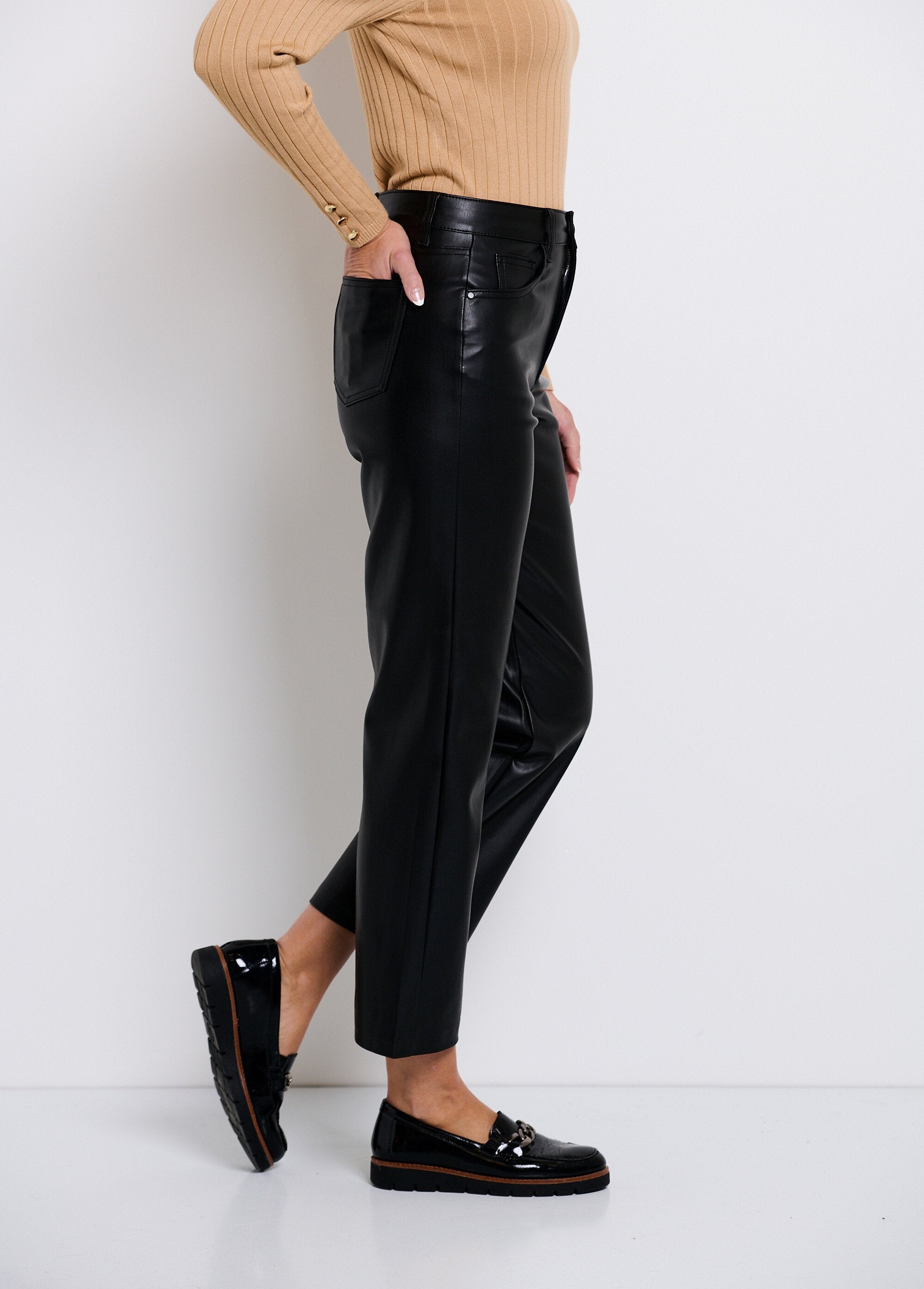 Pantalon_5_poches_7/8ème_en_faux_cuir_Noir_DR1_slim