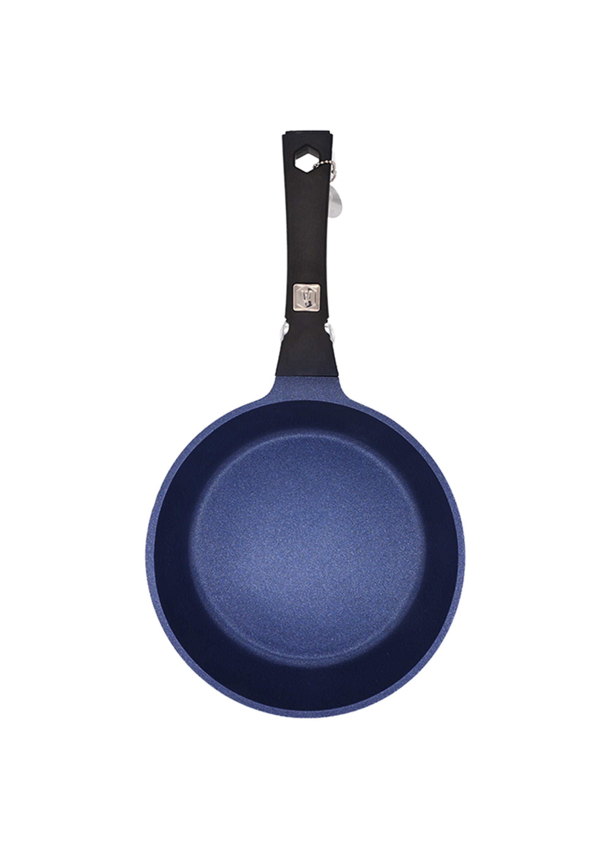 Black_frying_pan_with_removable_handle_24_cm_-_"Blue_Diamond"_Blue_OV1_slim