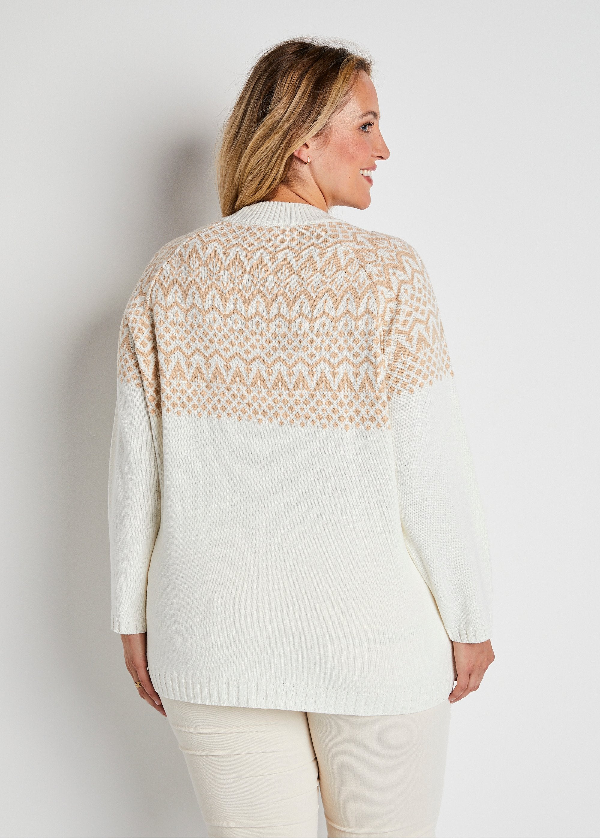 Jacquard_knit_tunic_sweater_Ecru_and_beige_DO1_curvy