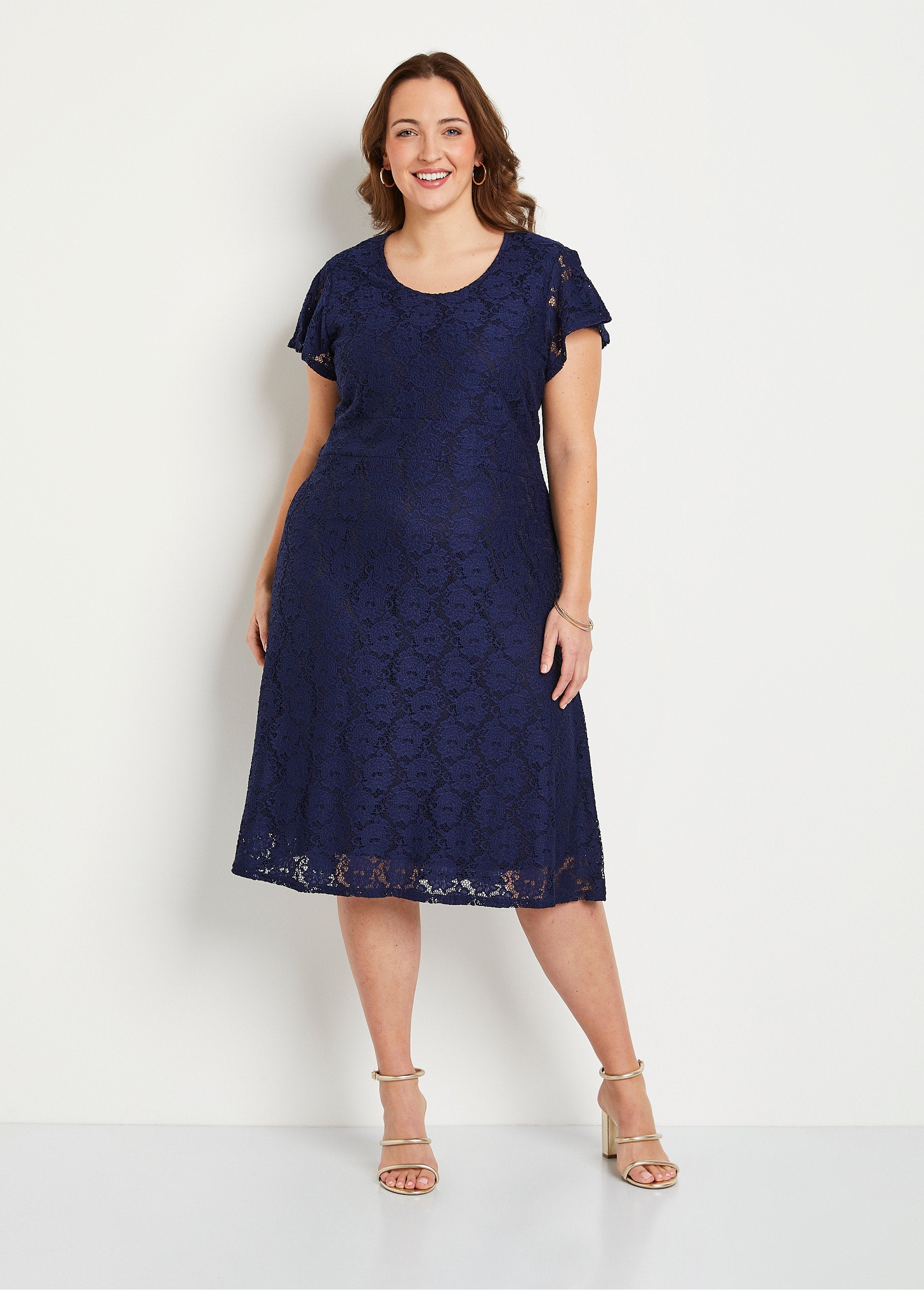 Short_flared_lace_dress_Marine_FA1_curvy