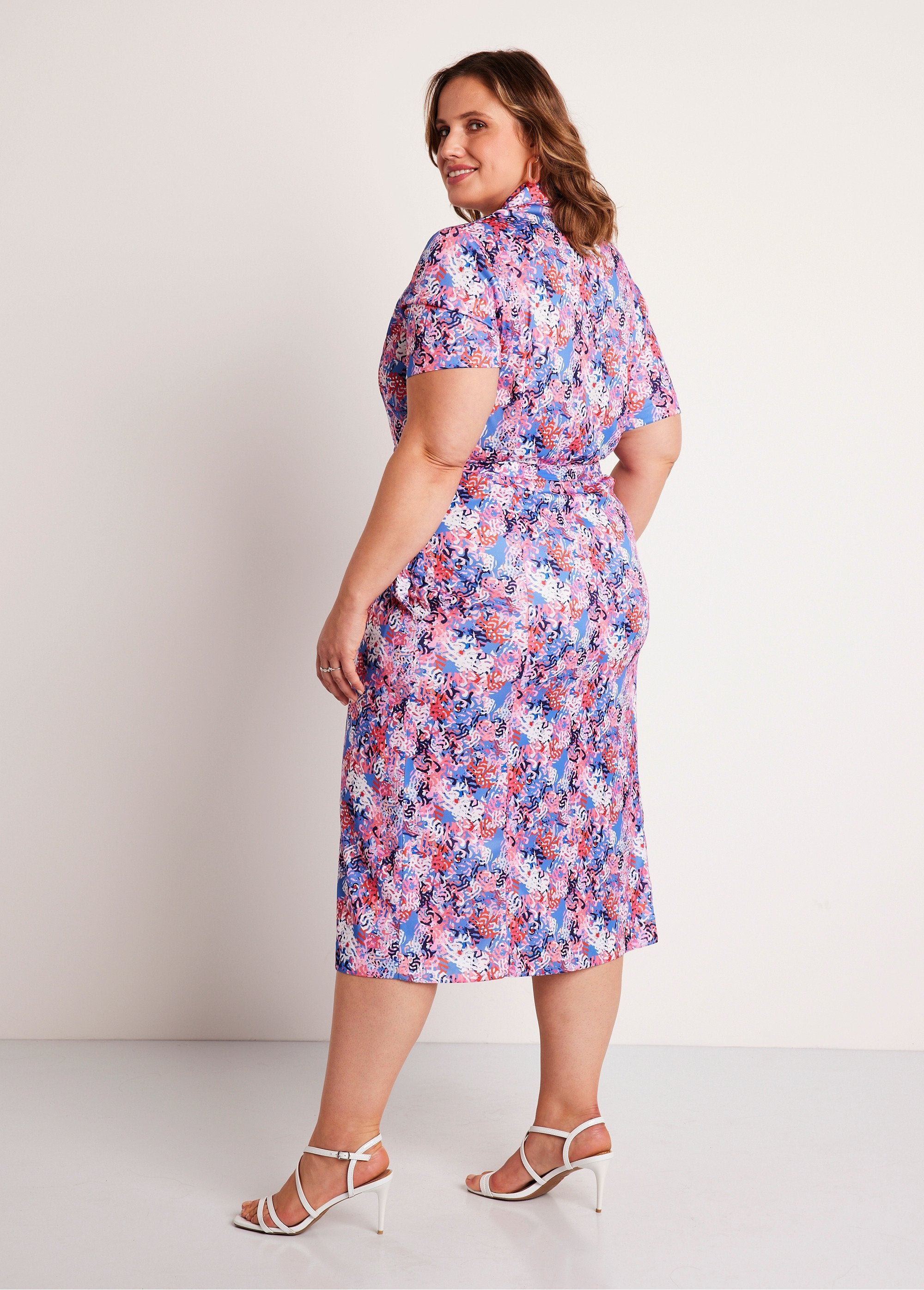 Printed_mid-length_belted_straight_dress_Blue_and_pink_DO1_curvy