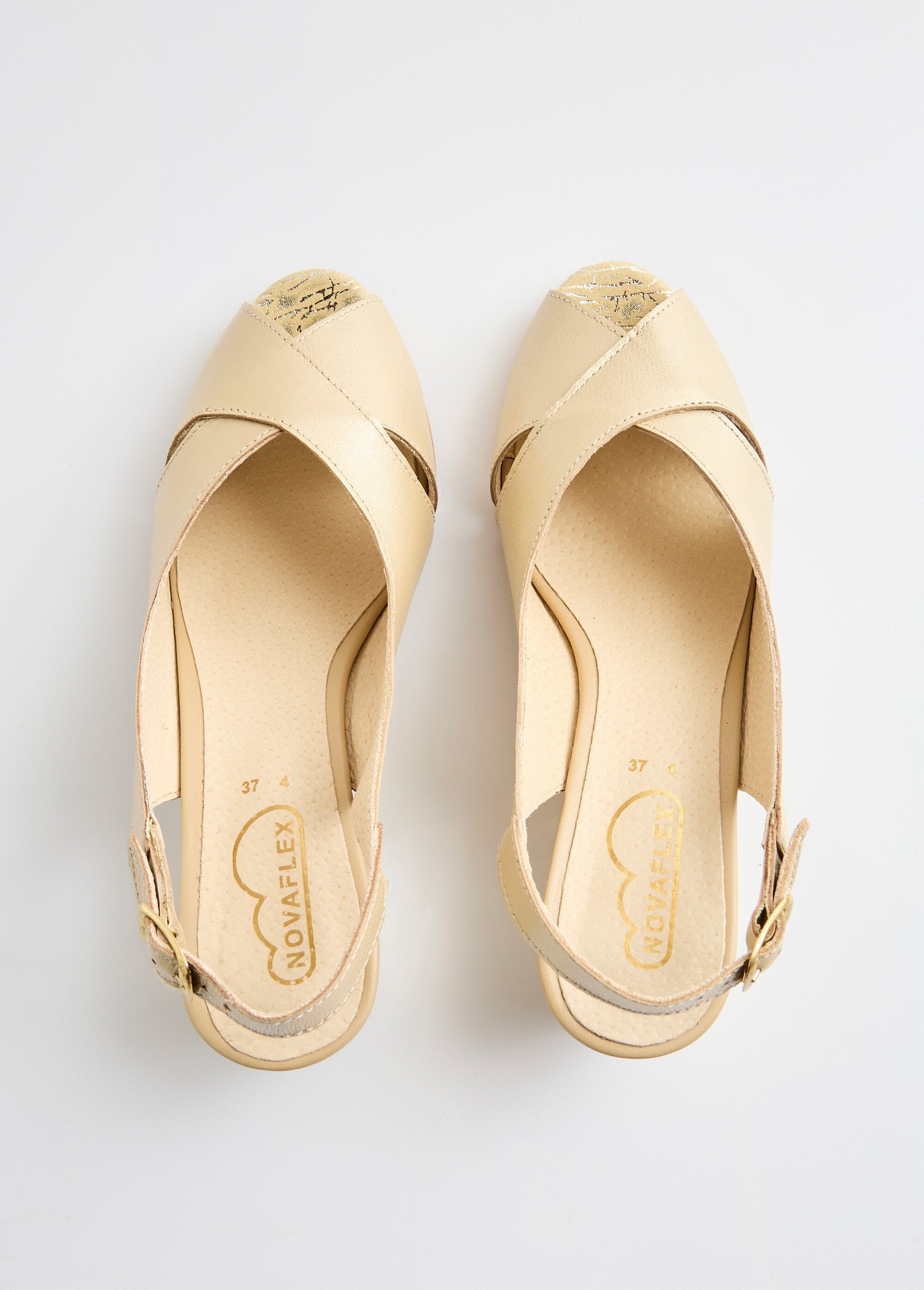 Comfortable_leather_open_toe_sandals_Golden_beige_OV1_slim