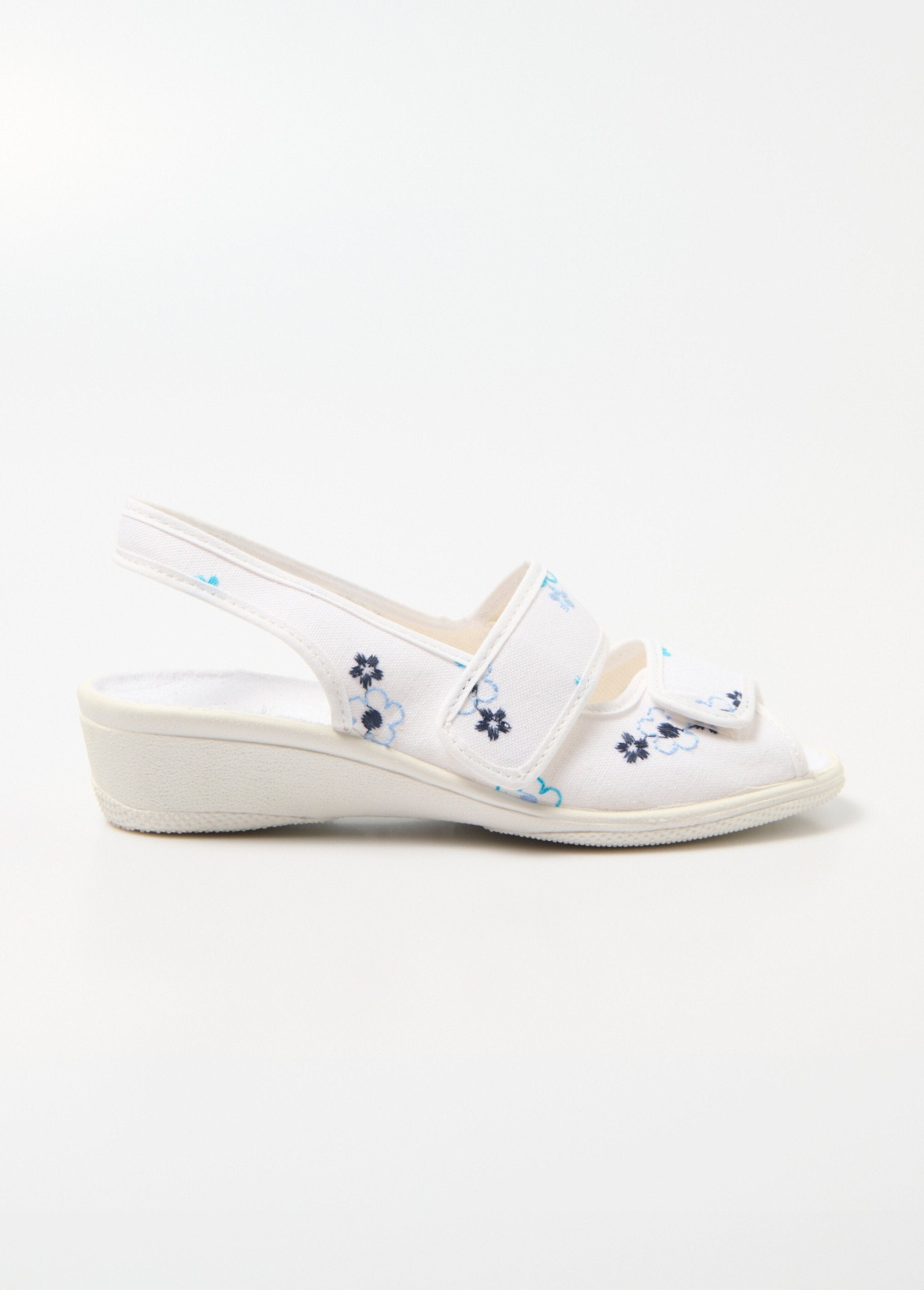 Embroidered_wedge_sandals_comfort_width_velcro_White_DR1_slim