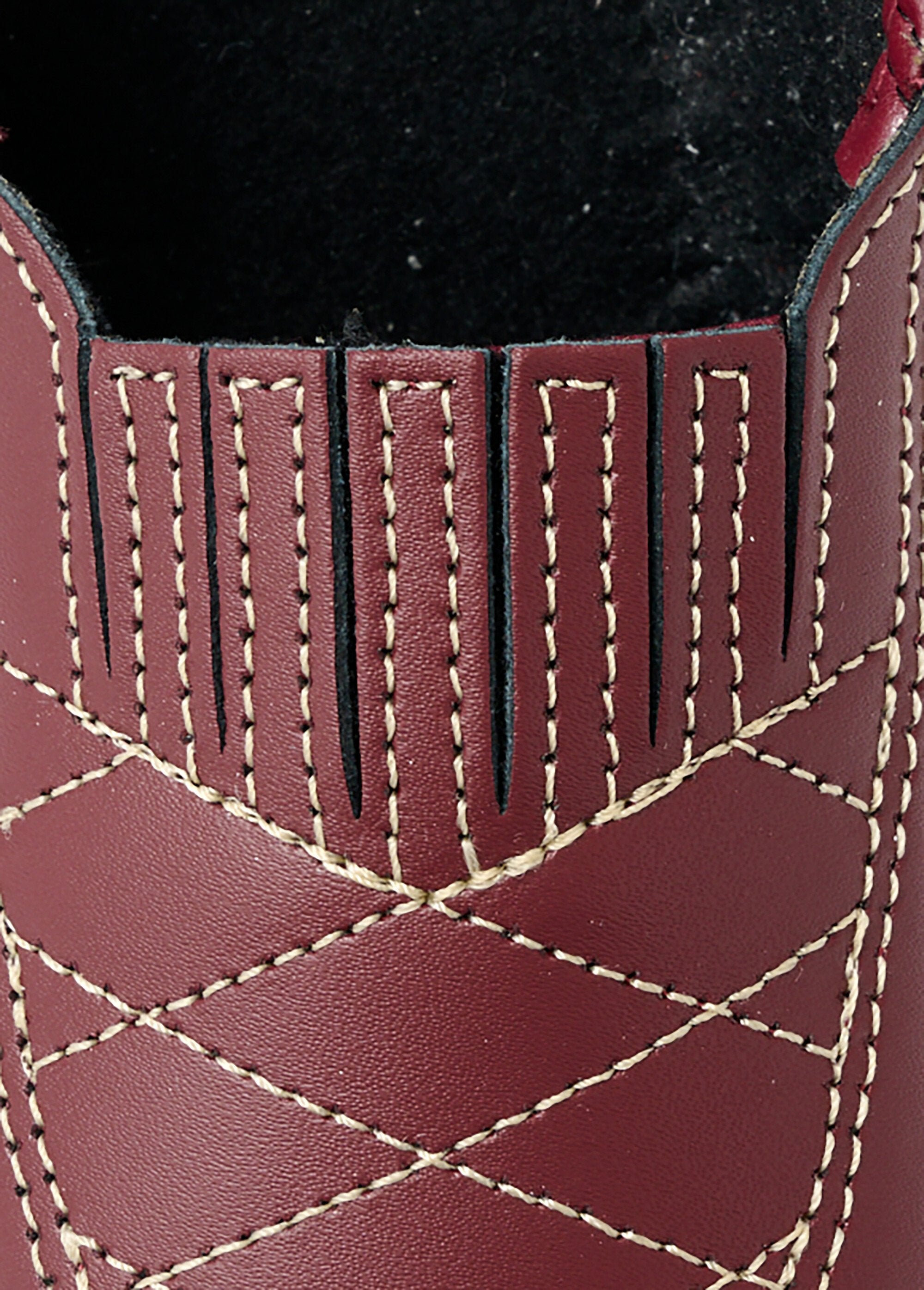 Elasticated_comfort_width_leather_moccasins_Bordeaux_DE1_slim