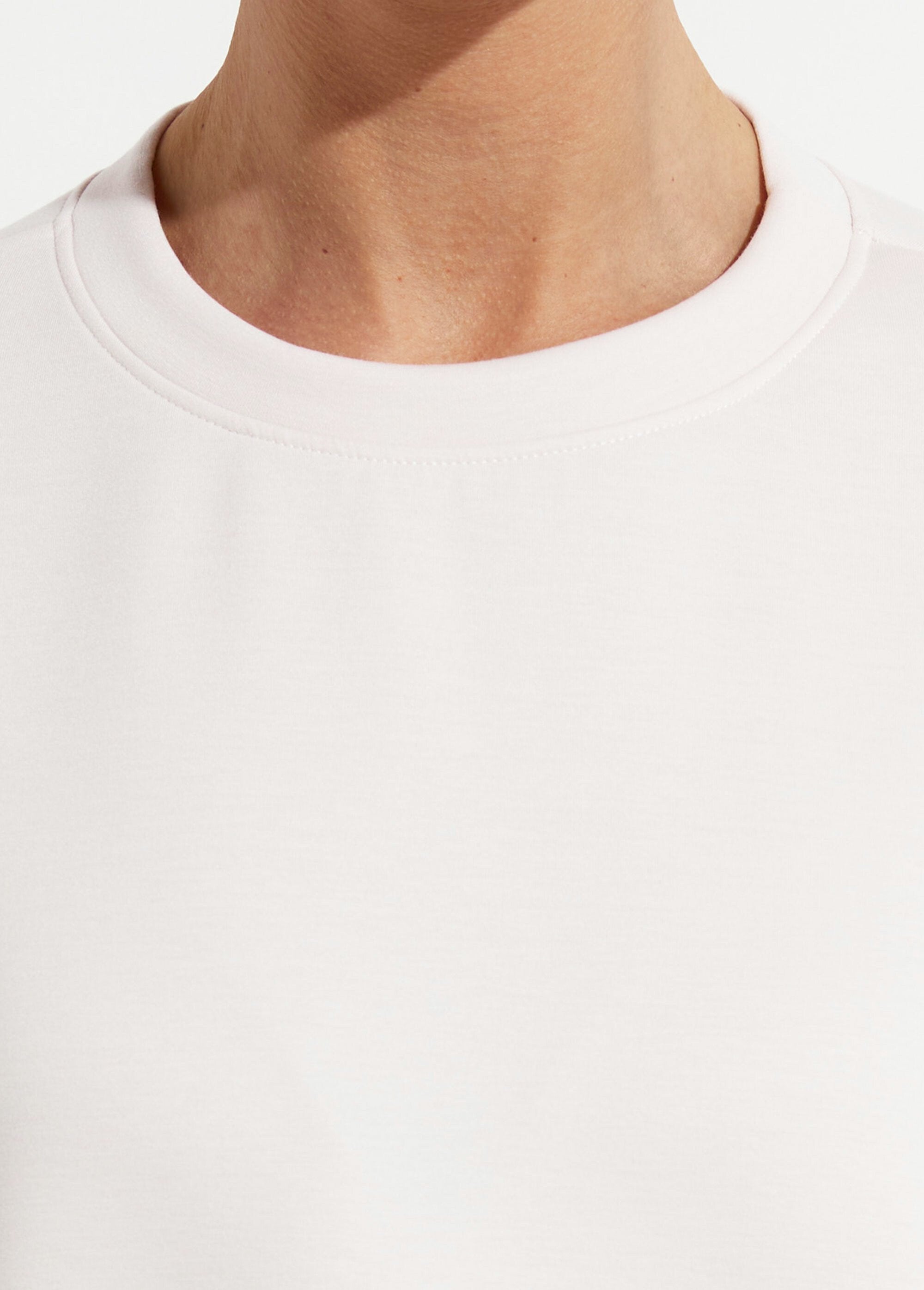 Wide_round_neck_sweatshirt,_3/4_sleeves_White_DE2_slim