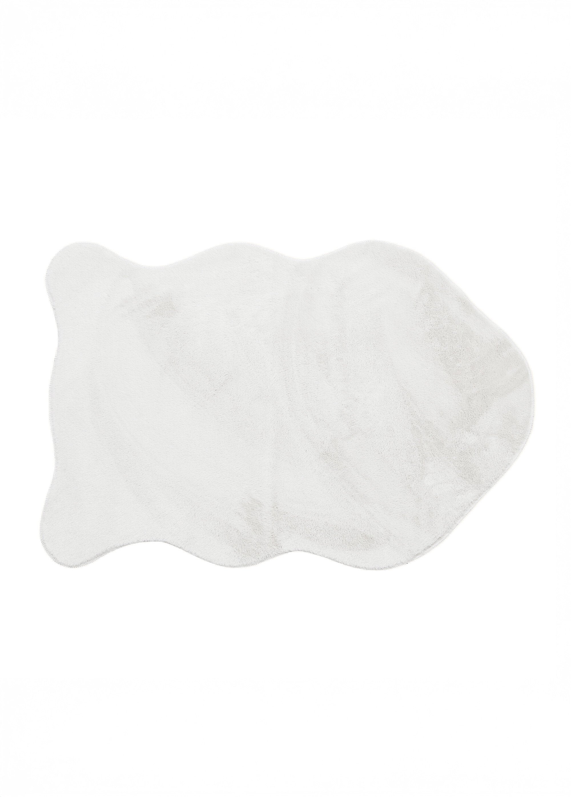 Faux_fur_bedside_rug_Ecru_FA1_slim