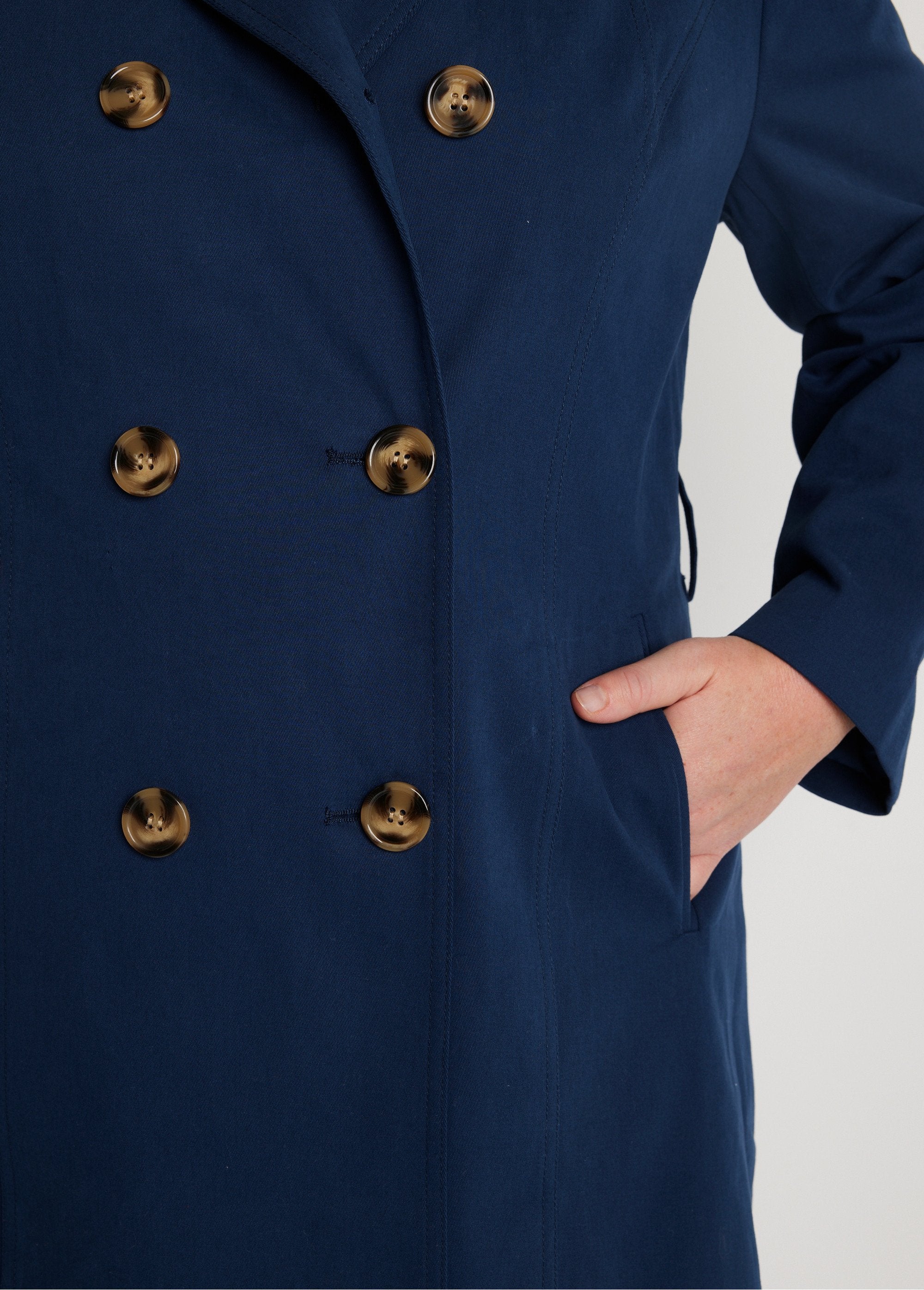 Short_double-breasted_trench_coat_with_pointed_collar_Navy_blue_DE2_slim